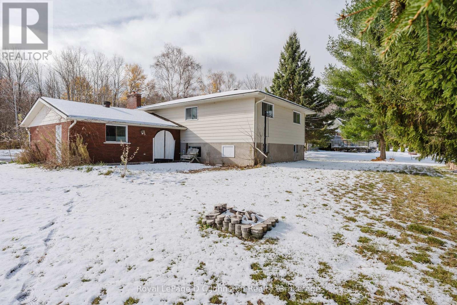 811 30th Street W, Georgian Bluffs, Ontario  N4K 6V5 - Photo 40 - X12534856