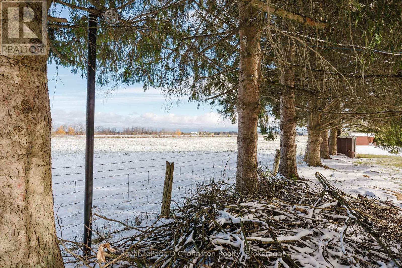 811 30th Street W, Georgian Bluffs, Ontario  N4K 6V5 - Photo 42 - X12534856