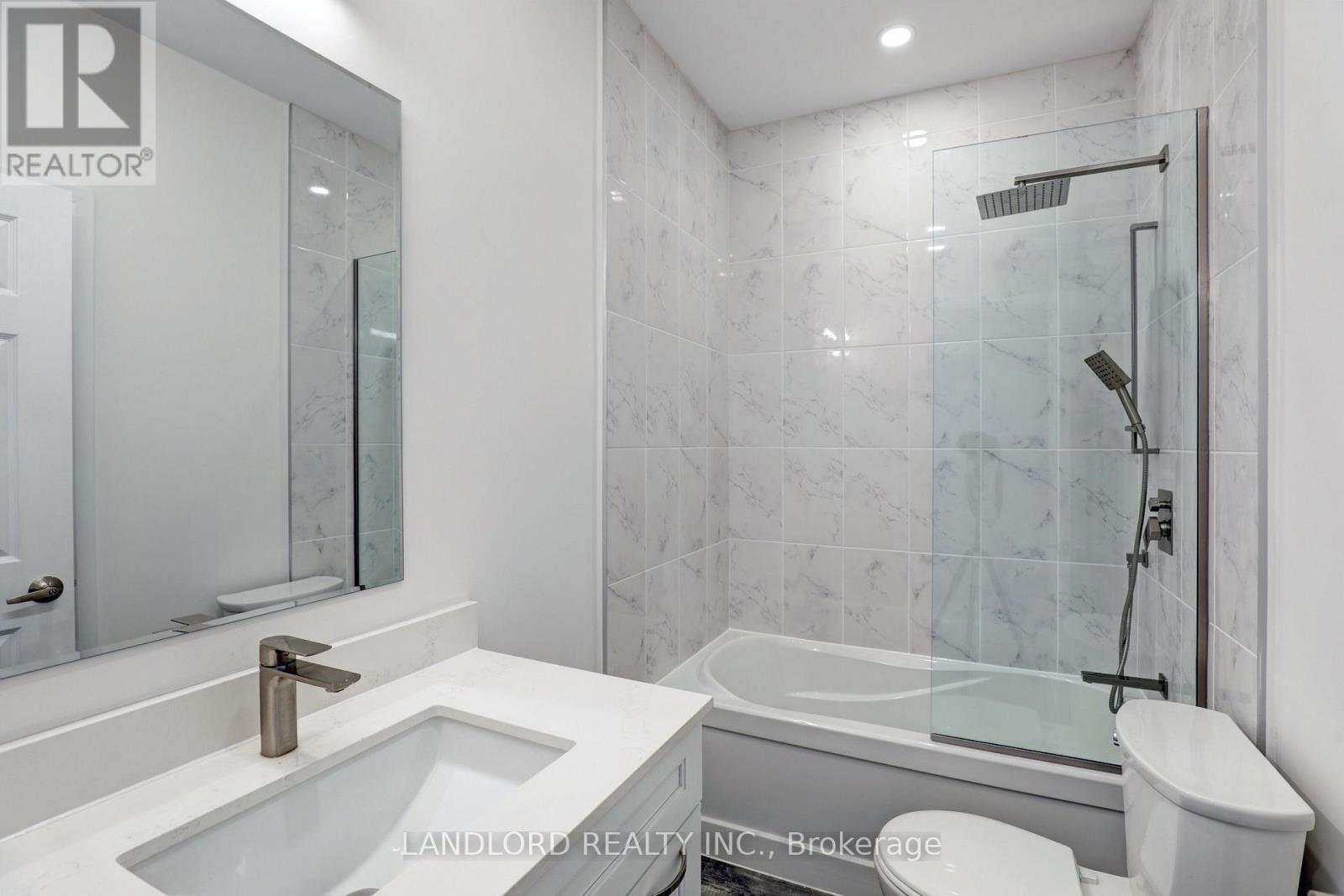 B - 620 Bathurst Street, Toronto, Ontario  M5S 2R1 - Photo 18 - C12534794