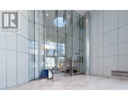 2001 - 12 YORK STREET, Toronto, Ontario