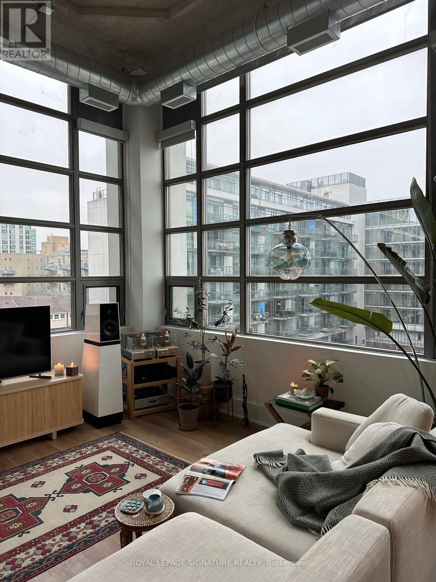 404 - 637 Lake Shore Boulevard W, Toronto, Ontario  M5V 3J6 - Photo 3 - C12534818