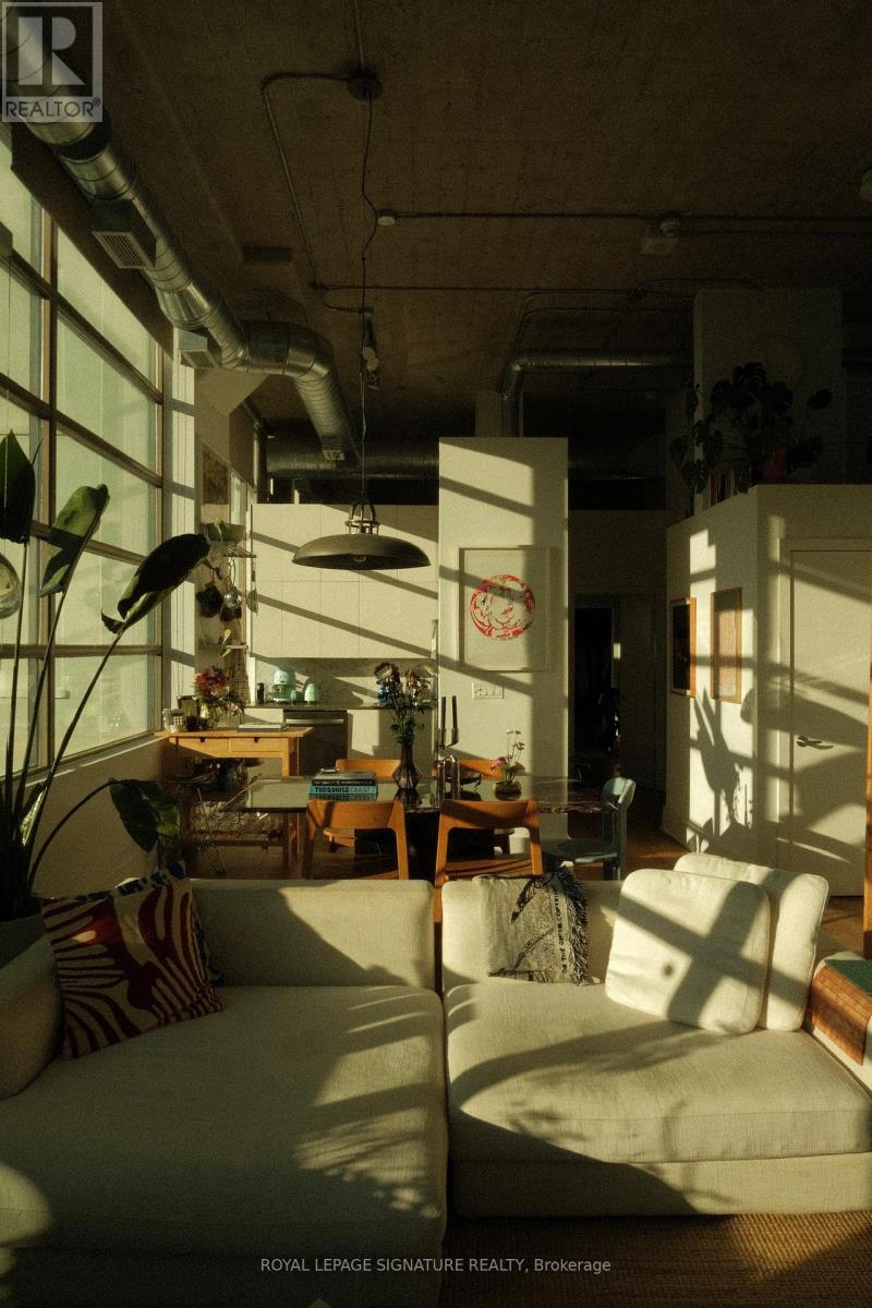 404 - 637 Lake Shore Boulevard W, Toronto, Ontario  M5V 3J6 - Photo 4 - C12534818