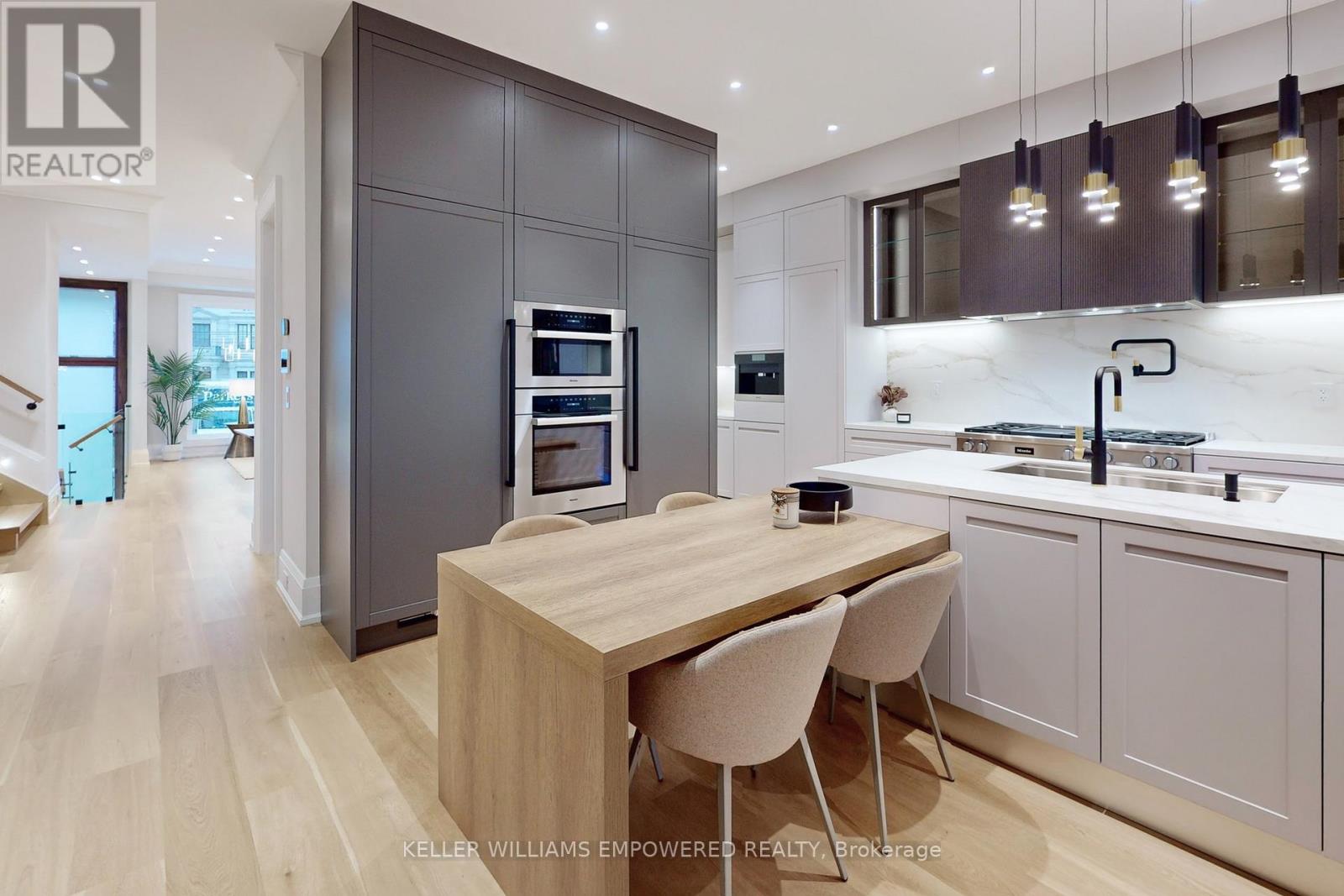 127 Joicey Boulevard, Toronto, Ontario  M5M 2T8 - Photo 15 - C12534848