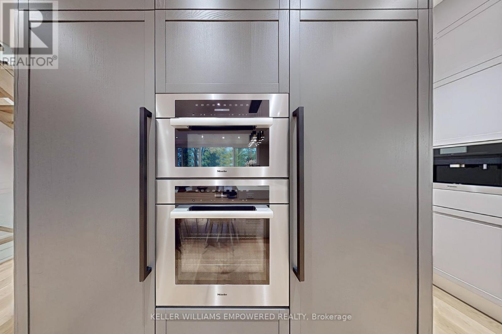 127 Joicey Boulevard, Toronto, Ontario  M5M 2T8 - Photo 17 - C12534848