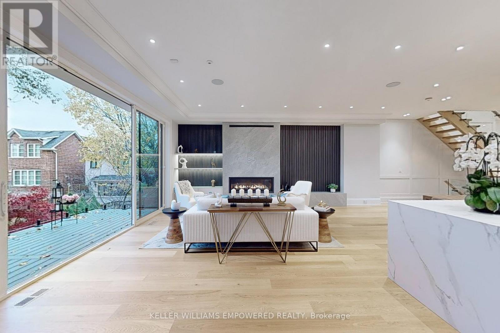 127 Joicey Boulevard, Toronto, Ontario  M5M 2T8 - Photo 24 - C12534848