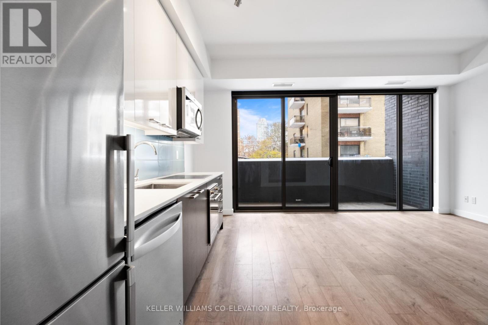 207 - 109 Vaughan Road, Toronto, Ontario  M6C 0B1 - Photo 3 - C12534870