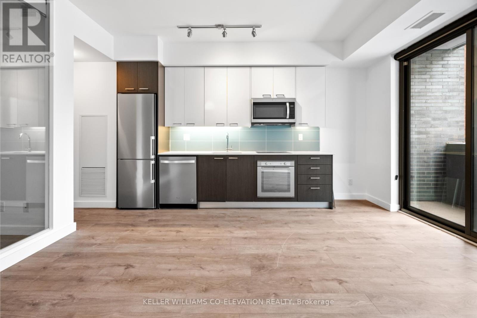 207 - 109 Vaughan Road, Toronto, Ontario  M6C 0B1 - Photo 4 - C12534870