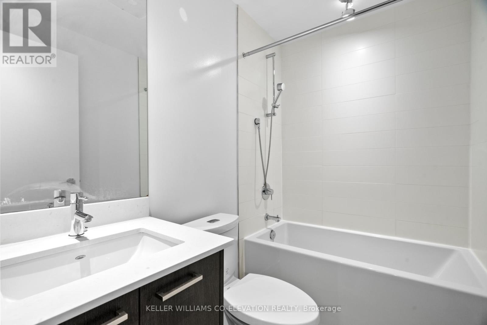 207 - 109 Vaughan Road, Toronto, Ontario  M6C 0B1 - Photo 7 - C12534870