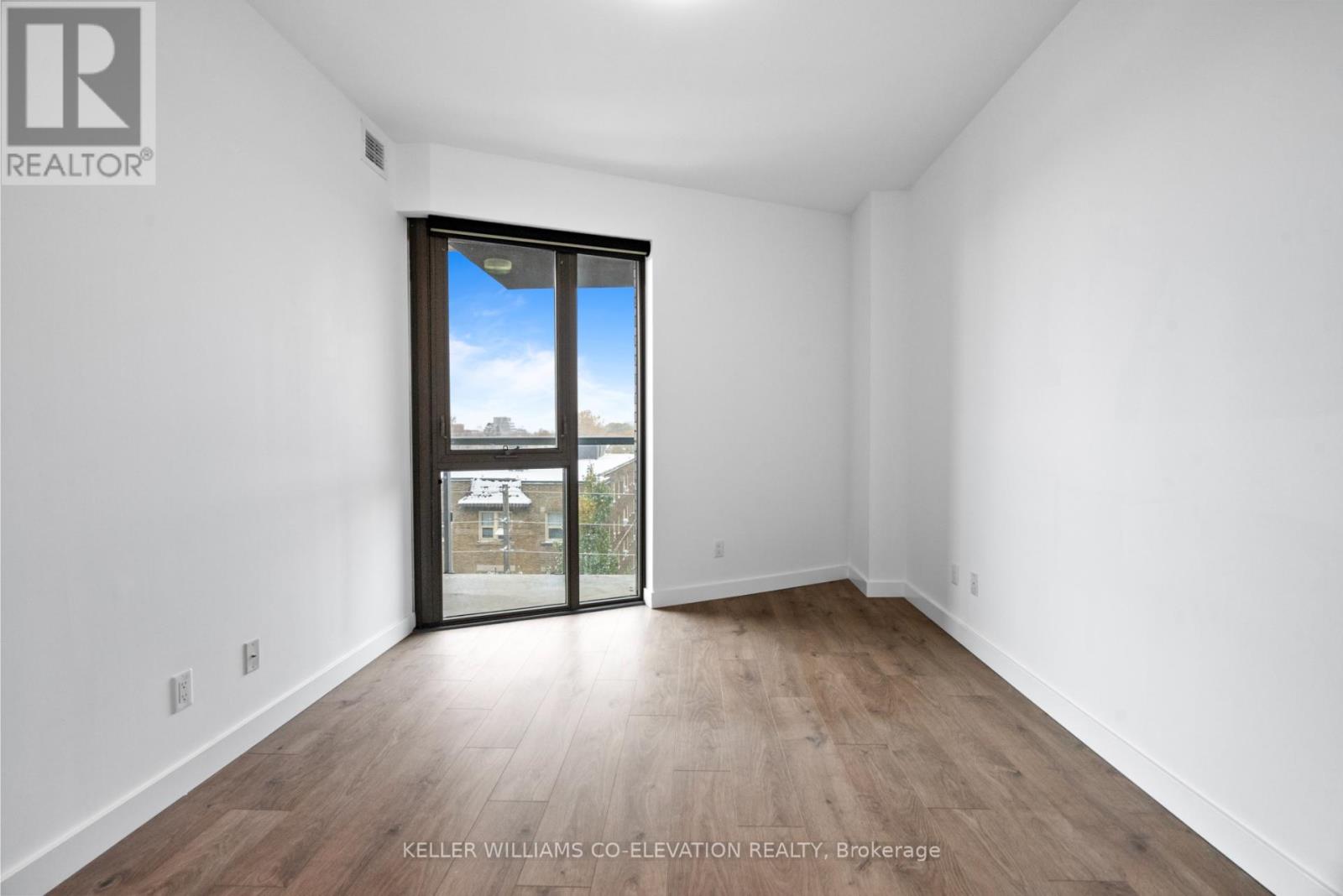 507 - 109 Vaughan Road, Toronto, Ontario  M6C 0B1 - Photo 4 - C12534880