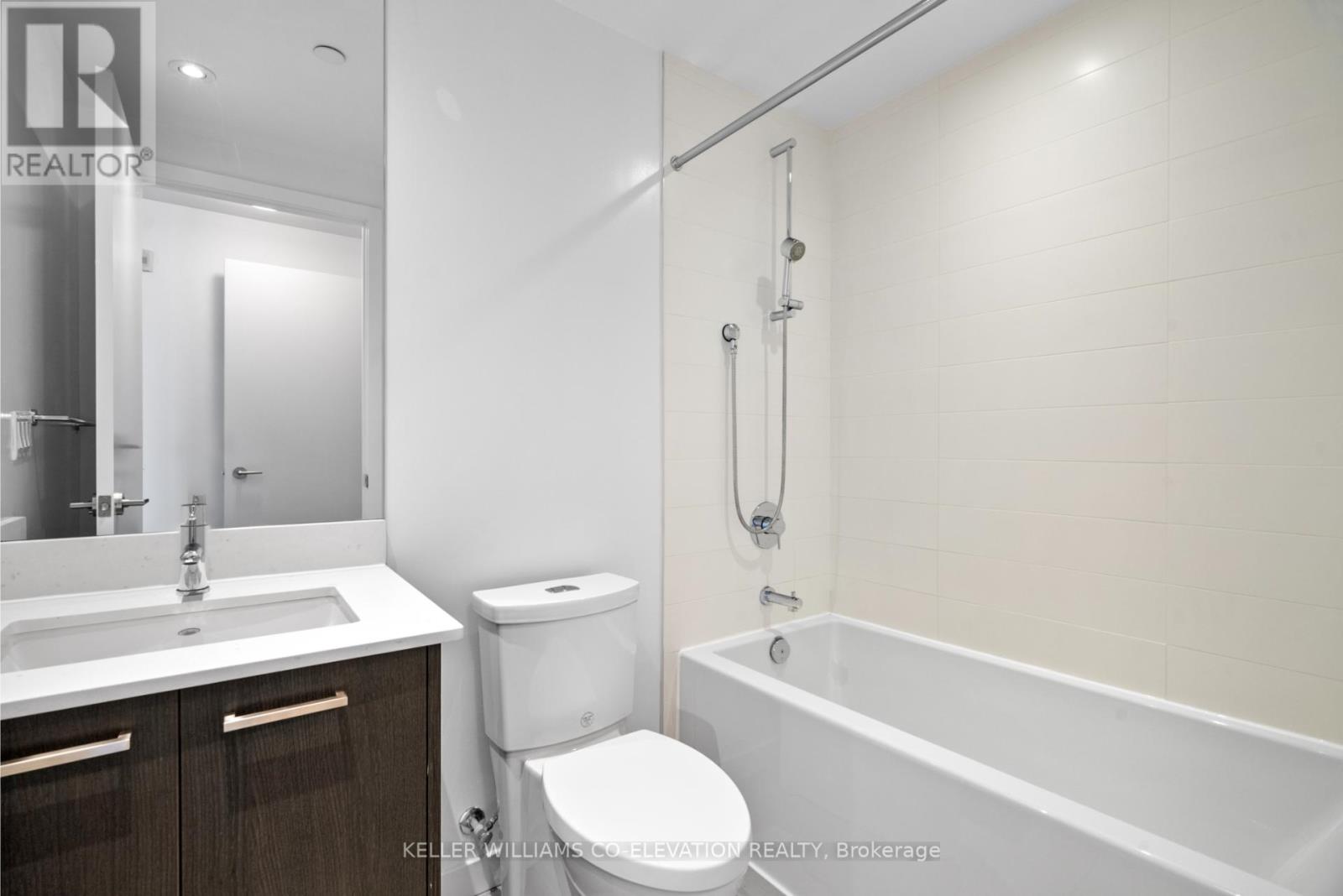 507 - 109 Vaughan Road, Toronto, Ontario  M6C 0B1 - Photo 8 - C12534880