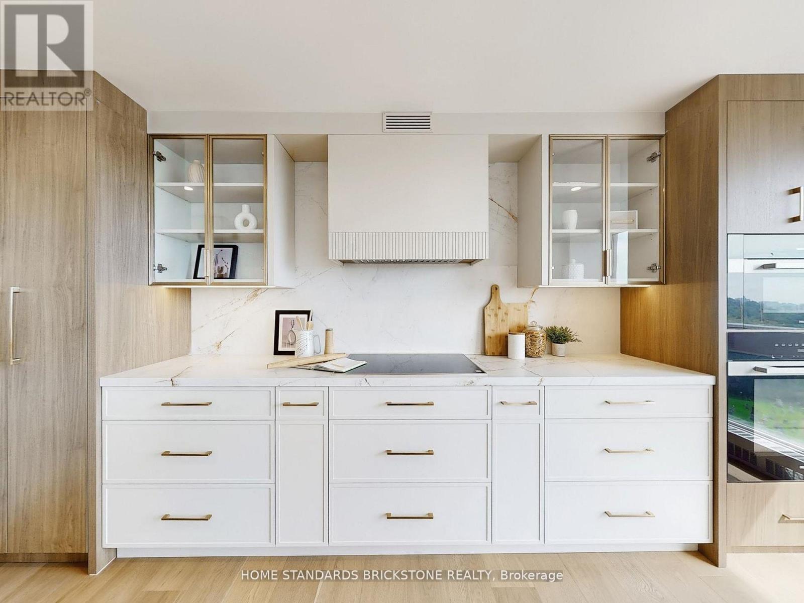 1102 - 61 St Clair Avenue W, Toronto, Ontario  M4V 2Y8 - Photo 20 - C12534890