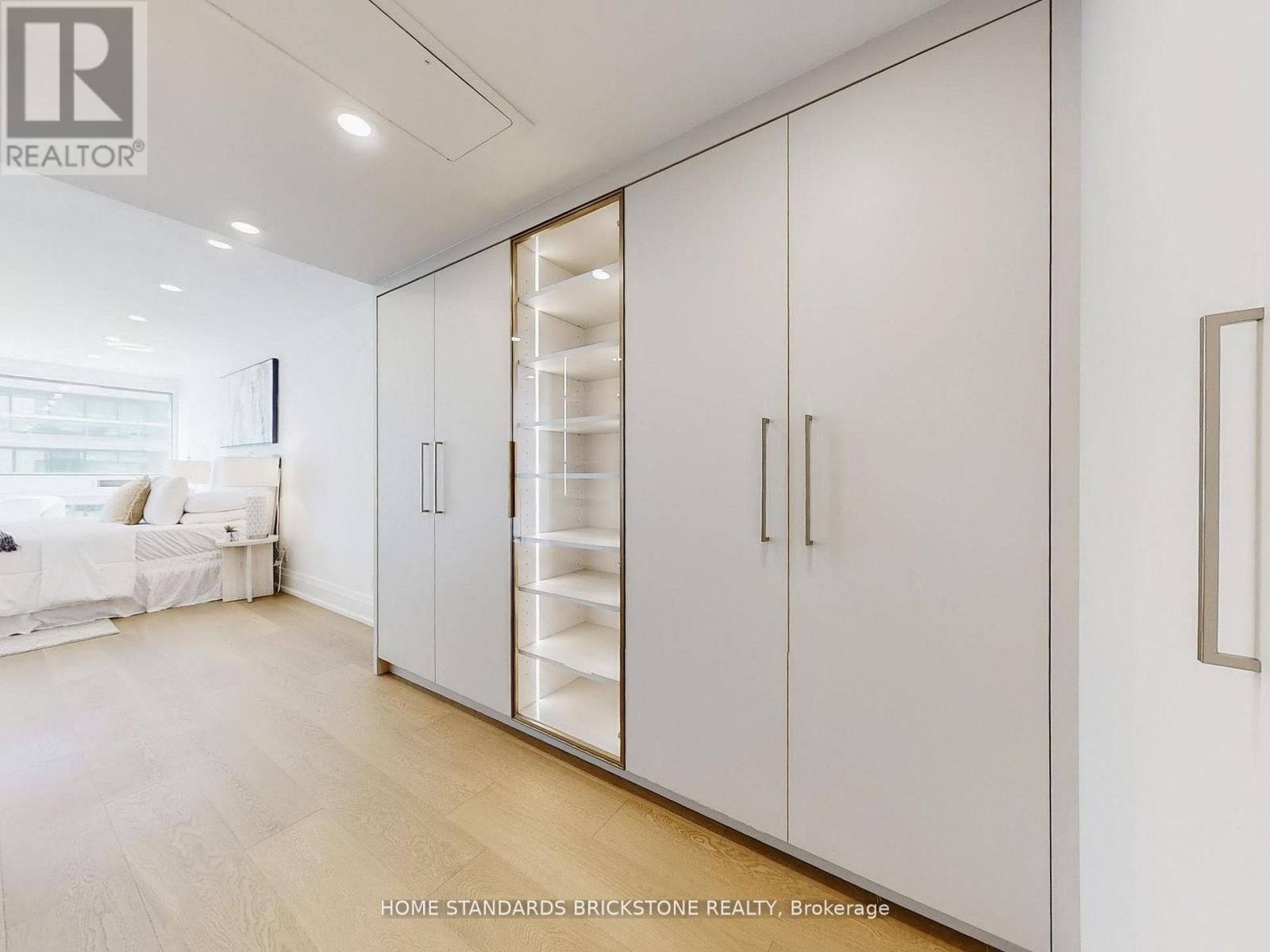 1102 - 61 St Clair Avenue W, Toronto, Ontario  M4V 2Y8 - Photo 28 - C12534890