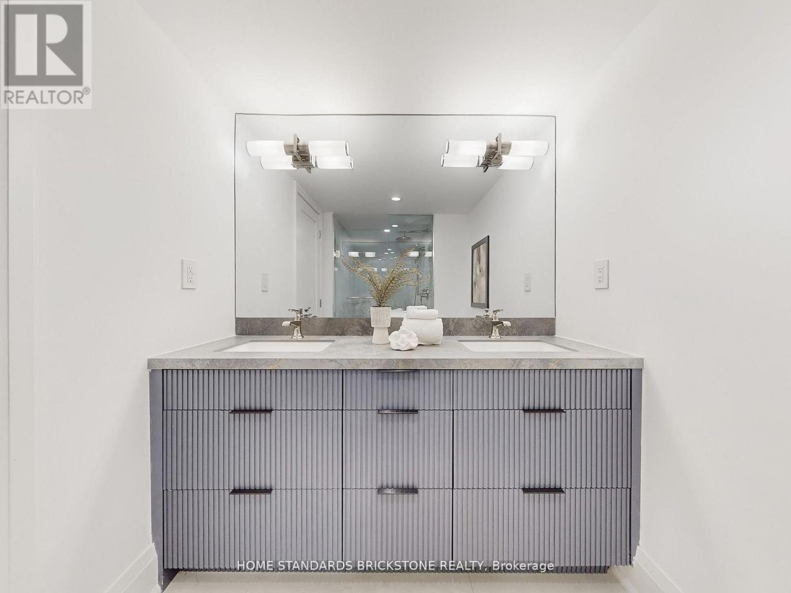 1102 - 61 St Clair Avenue W, Toronto, Ontario  M4V 2Y8 - Photo 30 - C12534890