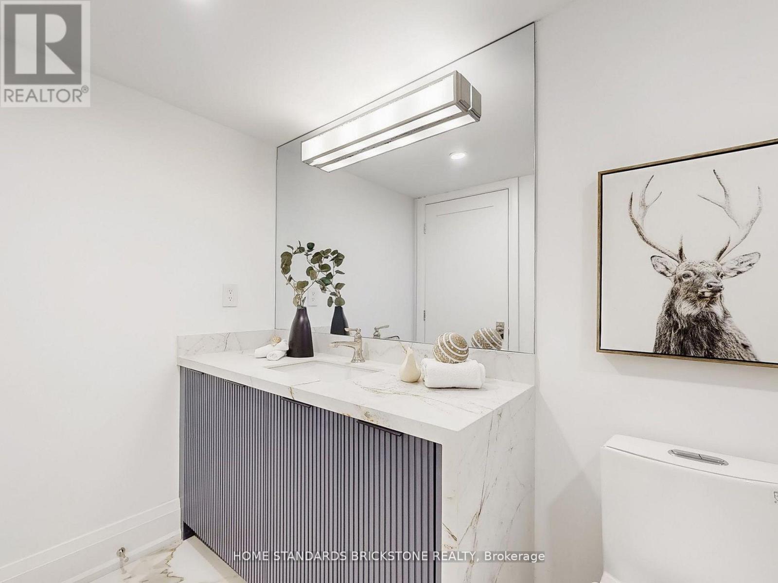 1102 - 61 St Clair Avenue W, Toronto, Ontario  M4V 2Y8 - Photo 38 - C12534890