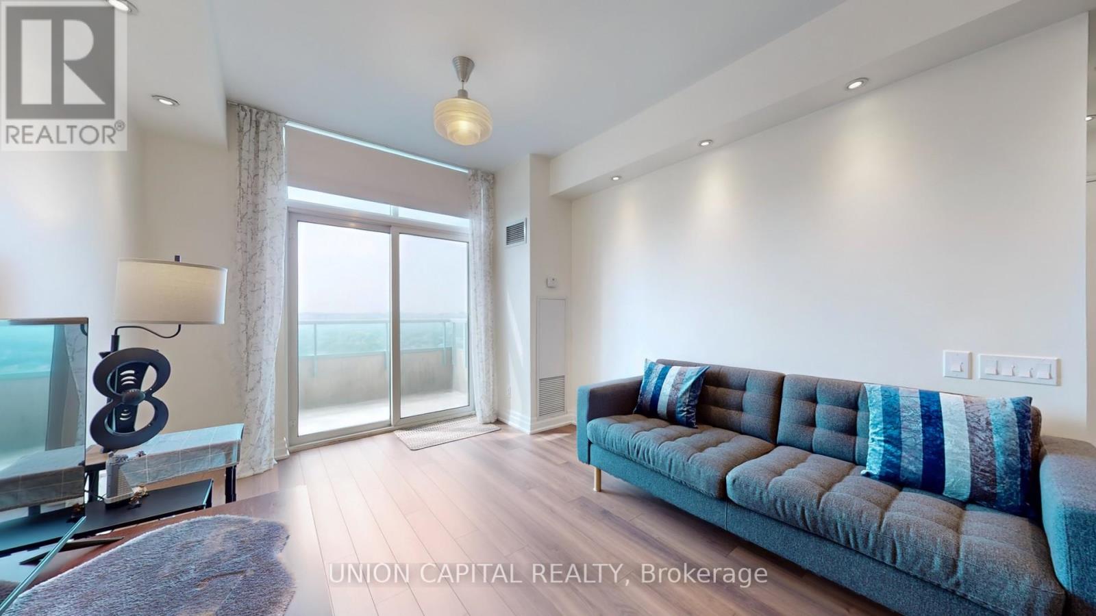 Ph01 - 61 Town Centre Court, Toronto, Ontario  M1P 5C5 - Photo 5 - E12286452