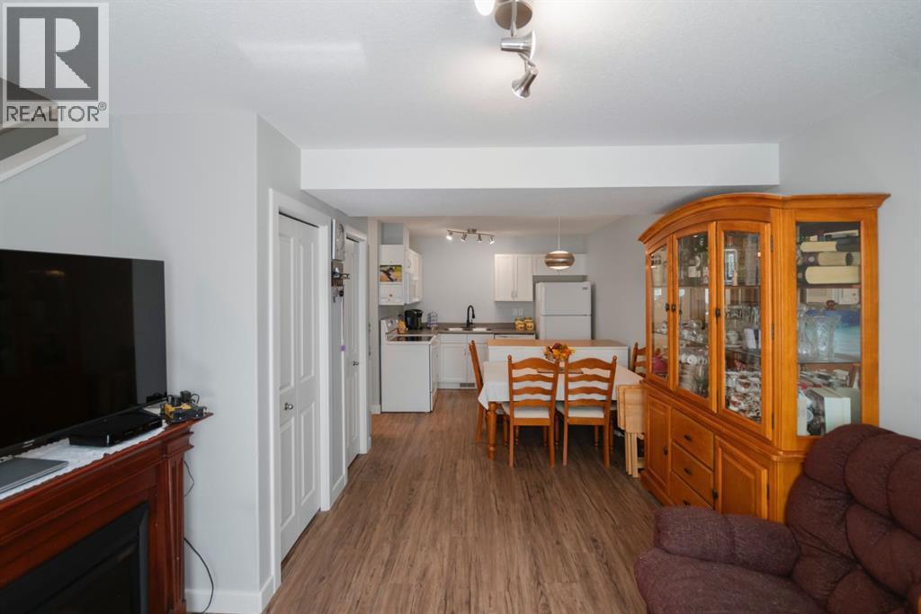 G, 5220 41 Street, Camrose, Alberta  T4V 0Z9 - Photo 3 - A2254709