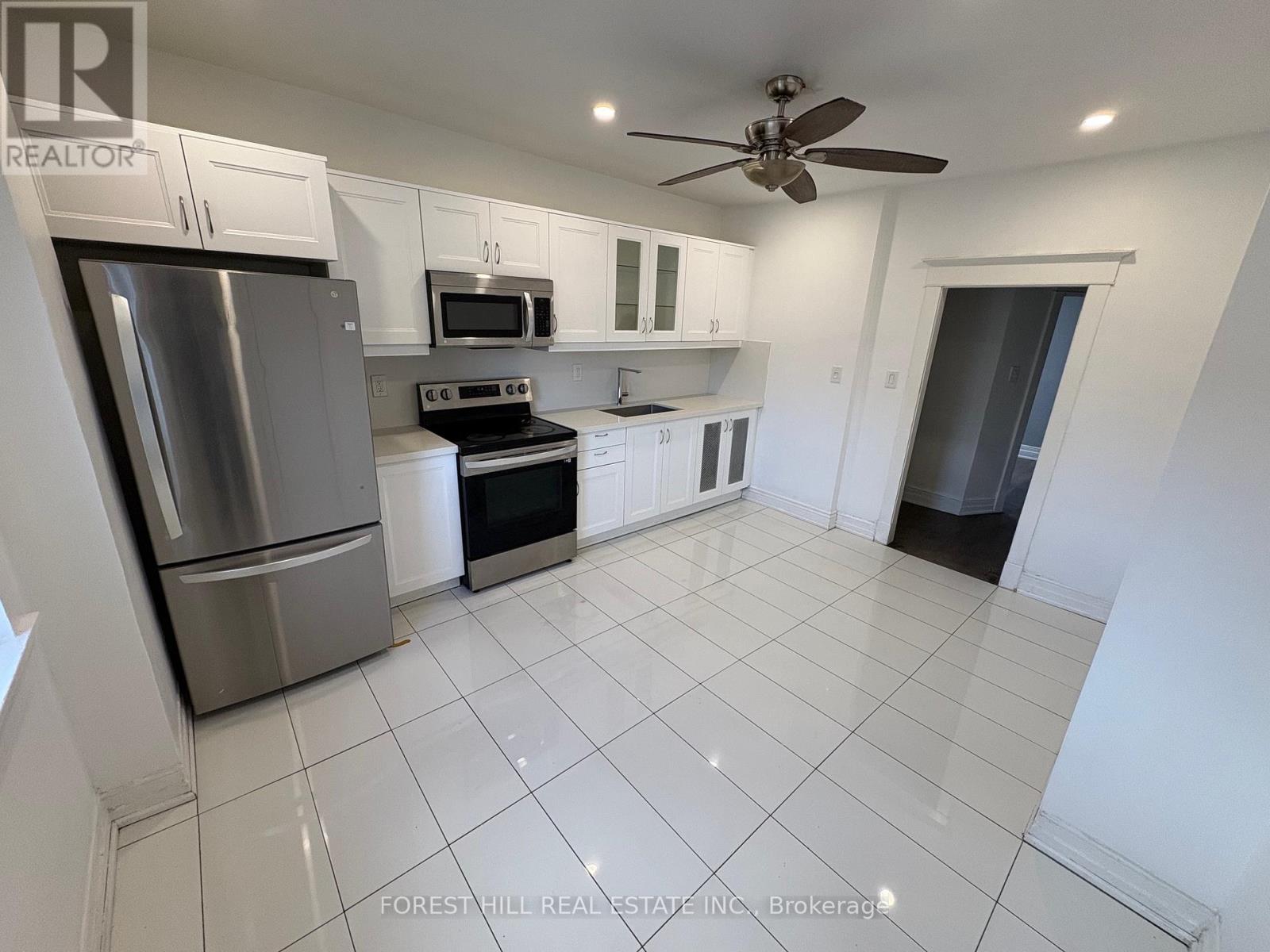 722A QUEEN STREET E, Toronto, Ontario