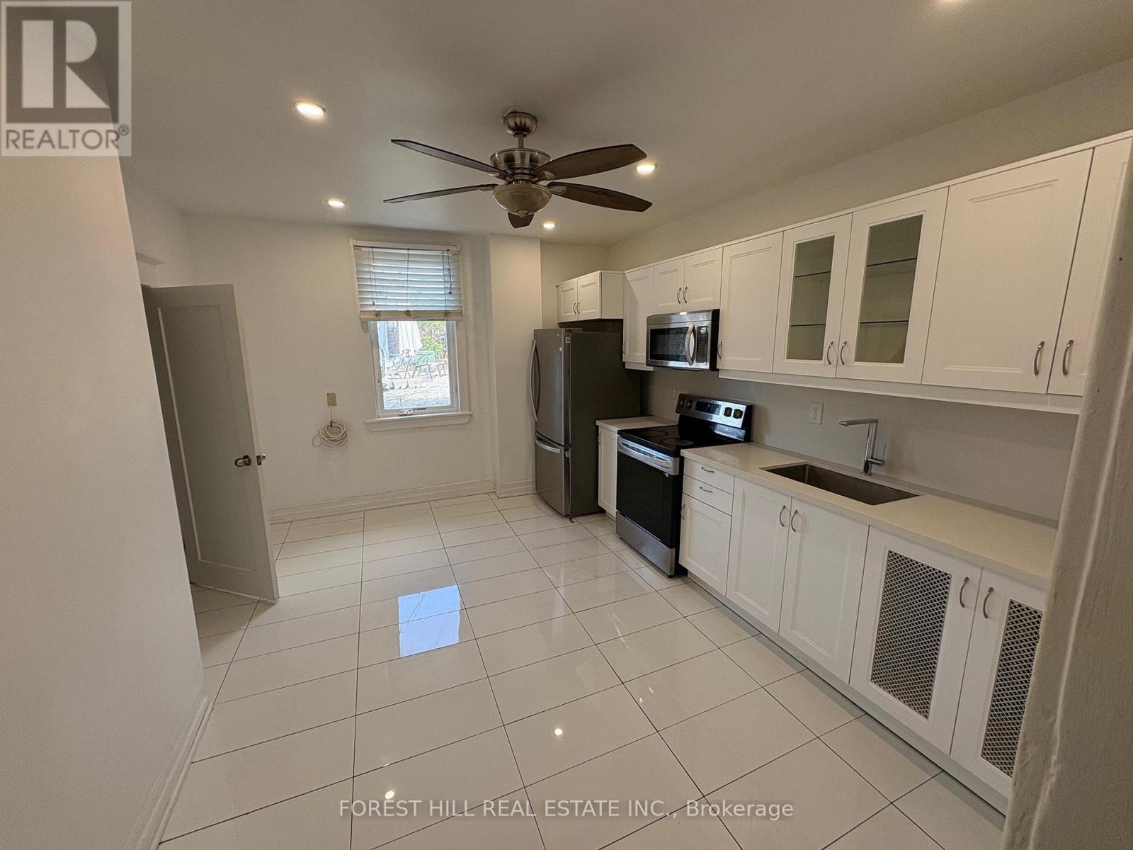 722a Queen Street E, Toronto, Ontario  M4M 1H2 - Photo 4 - E12534768