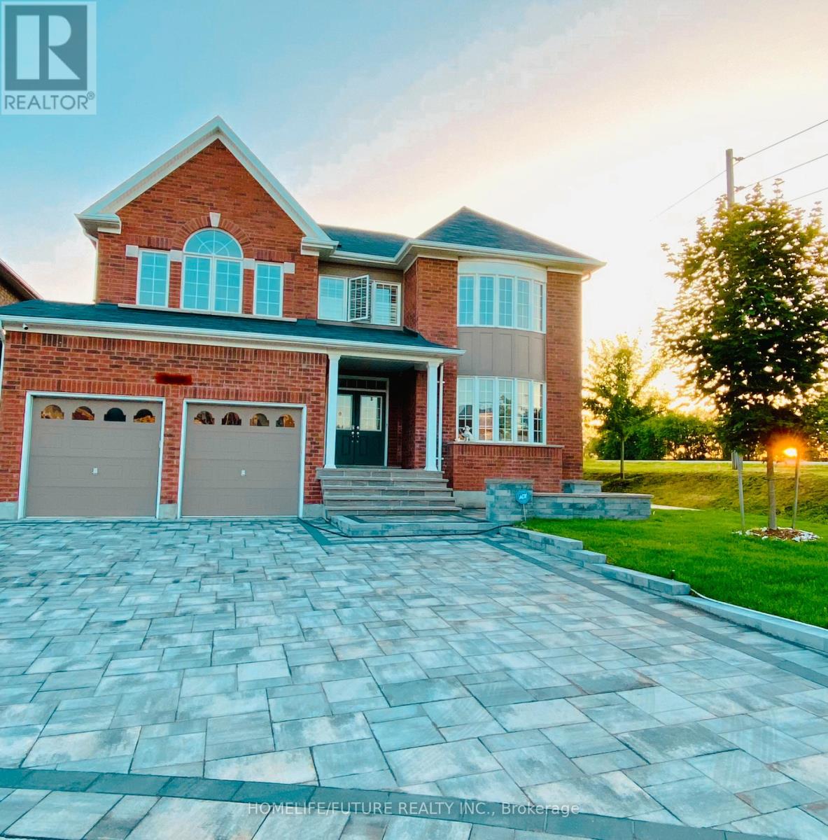 MAIN - 2040 MAGEE COURT, Oshawa, Ontario