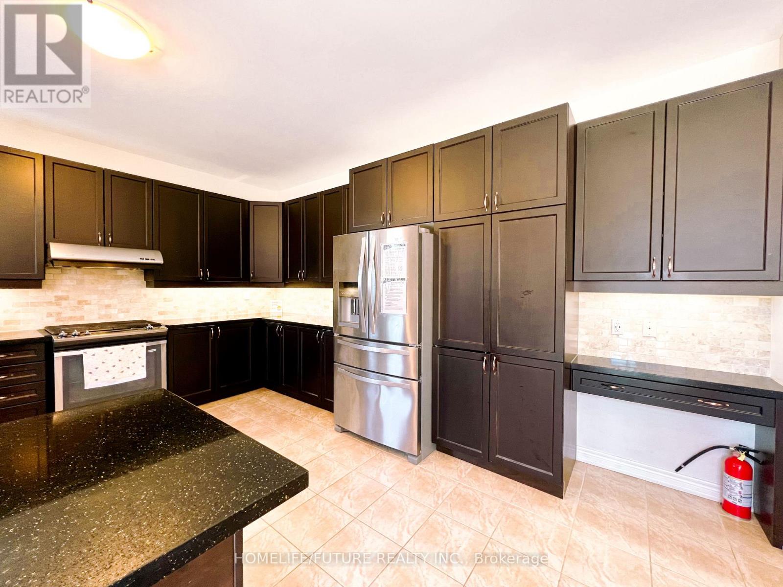 Main - 2040 Magee Court, Oshawa, Ontario  L1K 0W7 - Photo 10 - E12534782