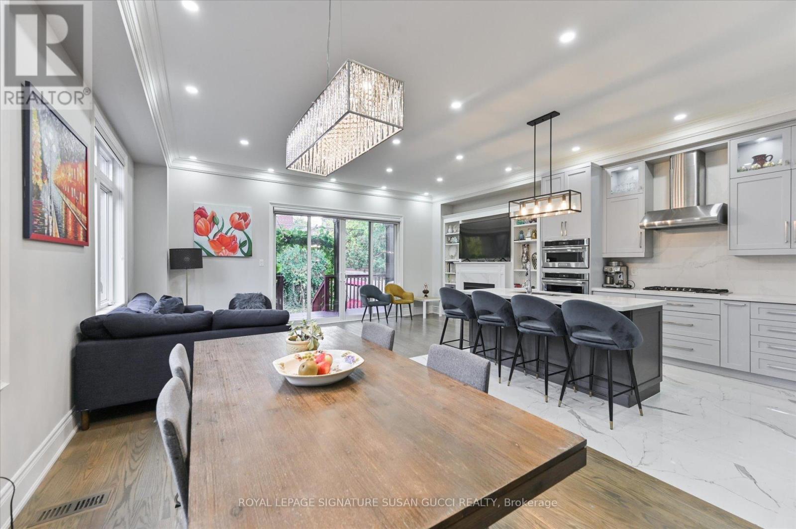 3 Holmstead Avenue, Toronto, Ontario  M4B 1S9 - Photo 14 - E12534790