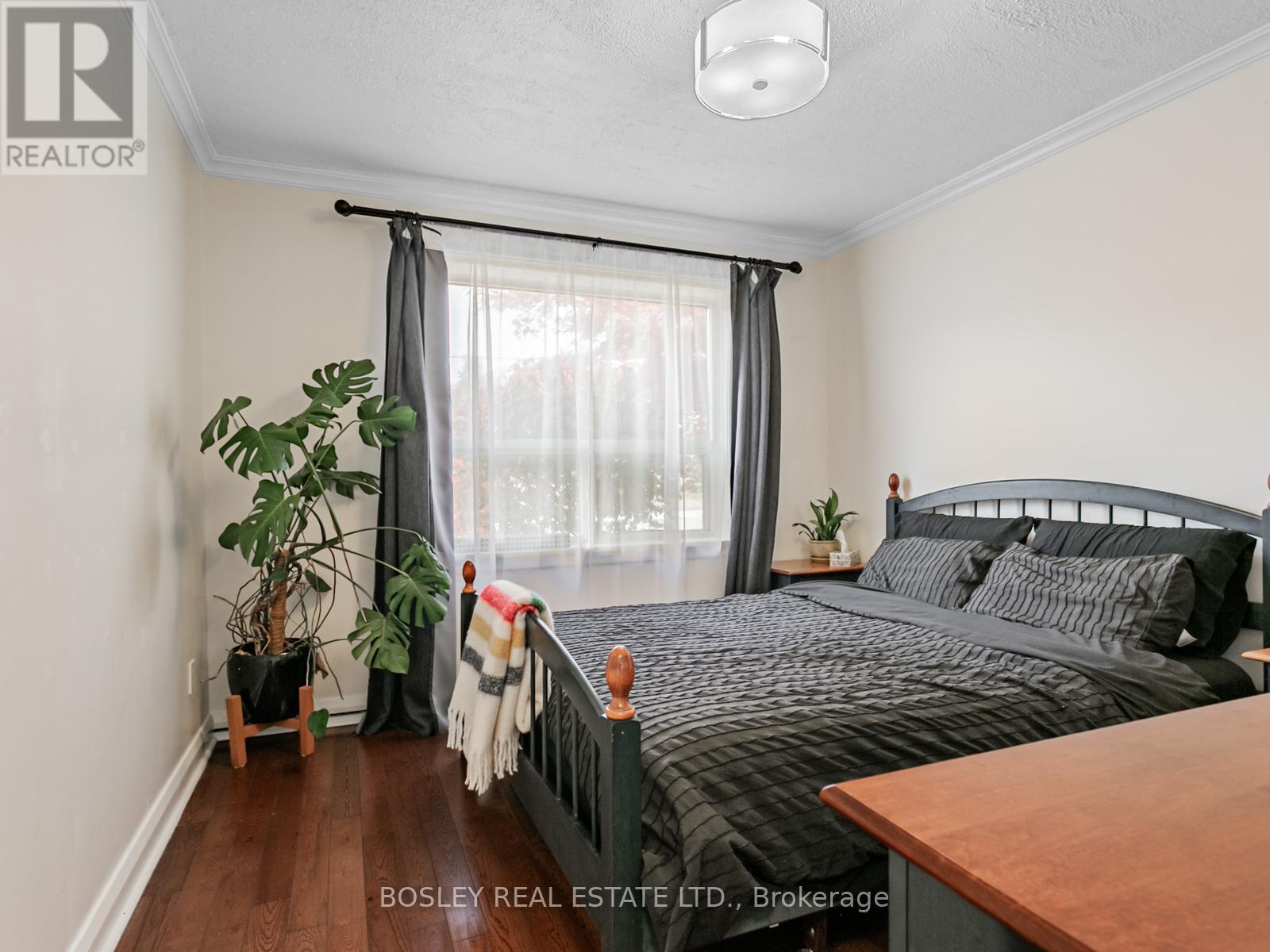 131 Meighen Avenue, Toronto, Ontario  M4B 2H8 - Photo 23 - E12534834