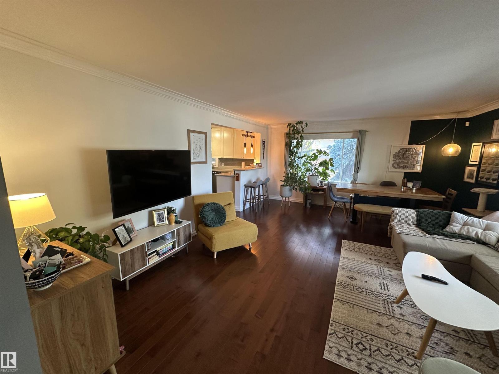 10447 81 St Nw, Edmonton, Alberta  T6A 3K9 - Photo 3 - E4462738