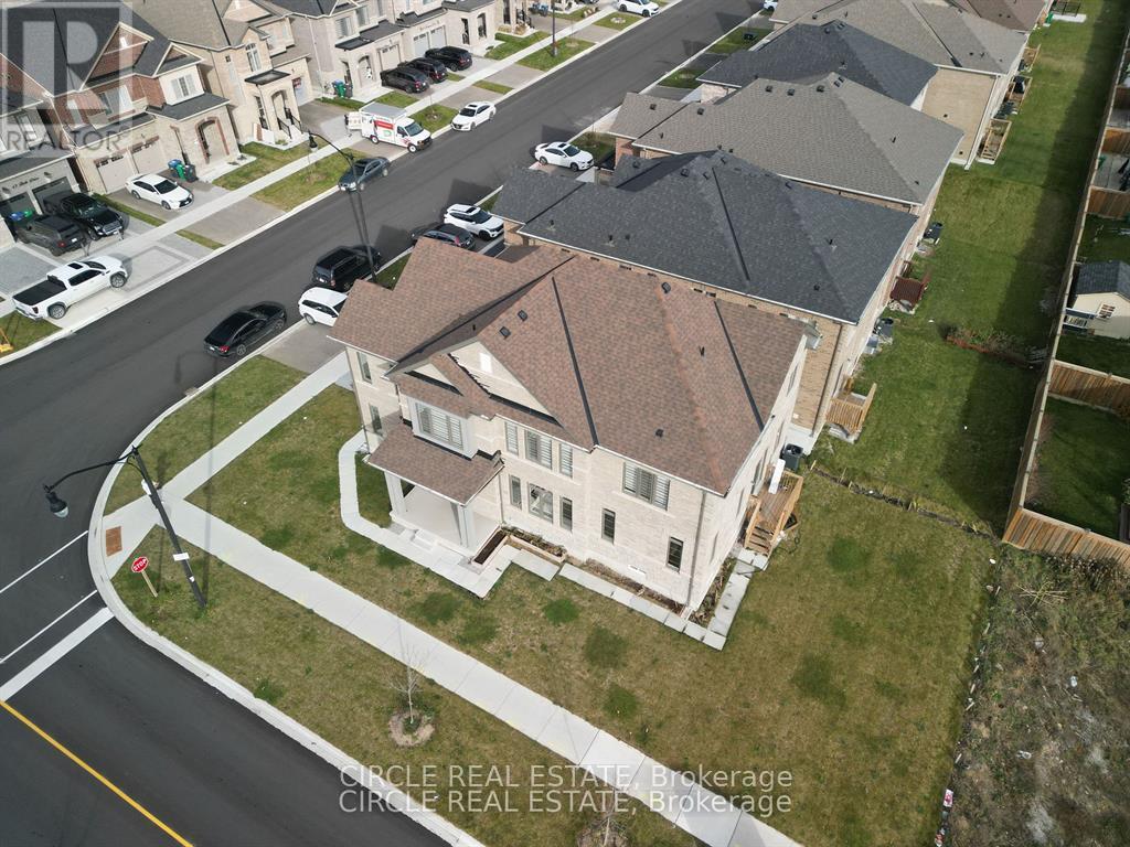 99 Parity Road, Brampton, Ontario  L6X 5S7 - Photo 4 - W12470376