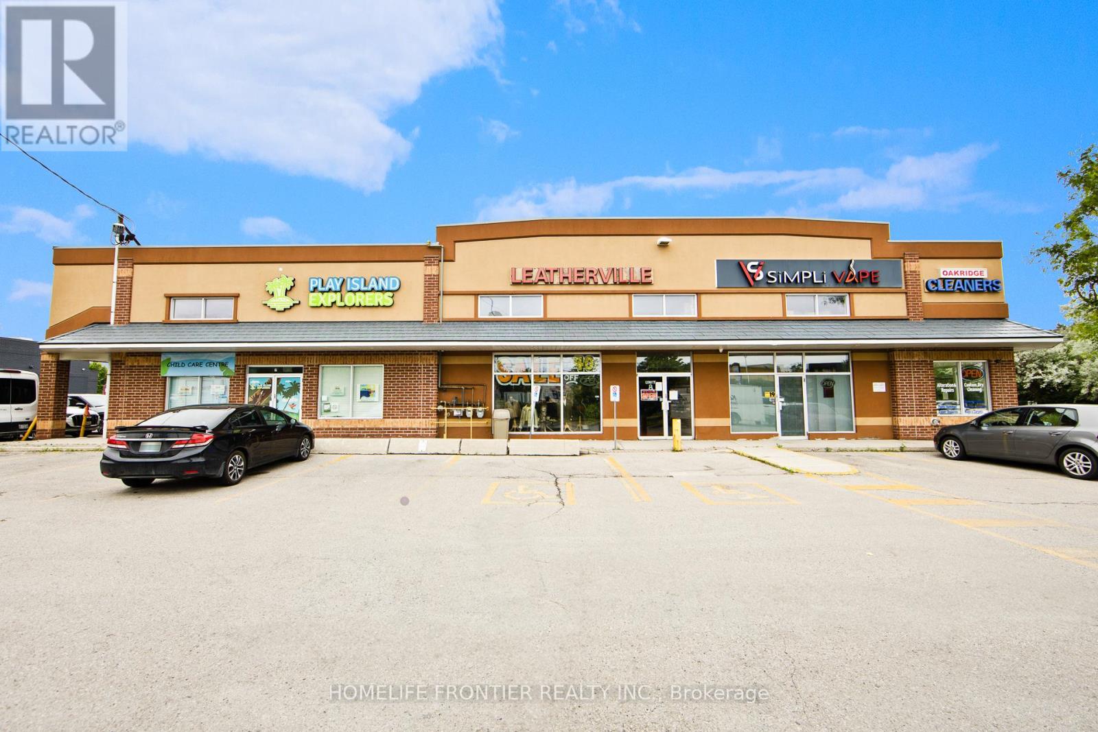 13390 YONGE STREET, Richmond Hill, Ontario