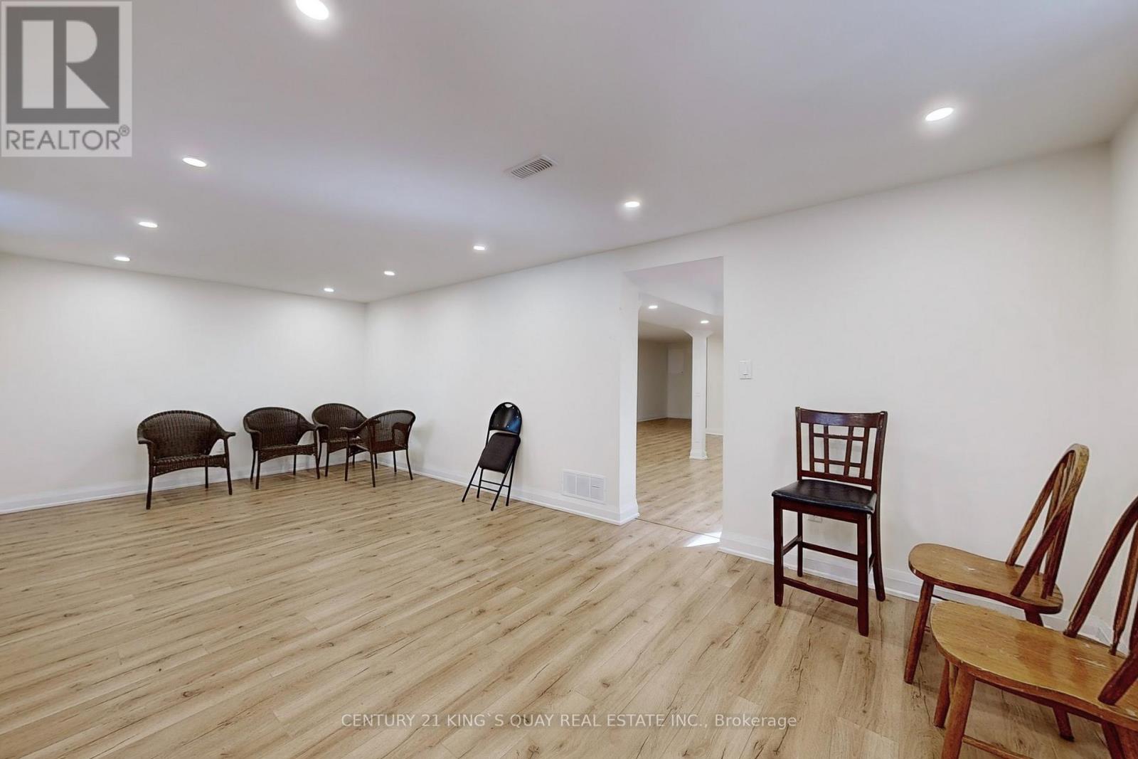 4 Honeybourne Crescent, Markham, Ontario  L3P 1P3 - Photo 25 - N12534914