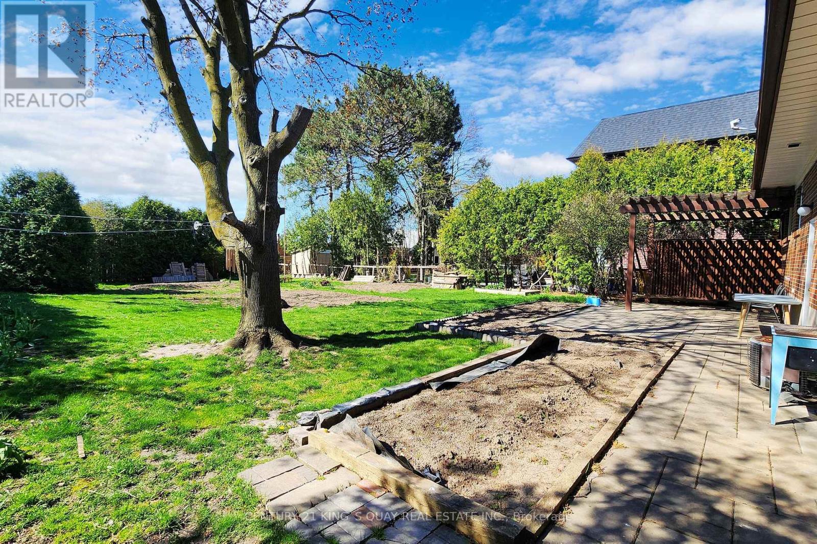 4 Honeybourne Crescent, Markham, Ontario  L3P 1P3 - Photo 37 - N12534914