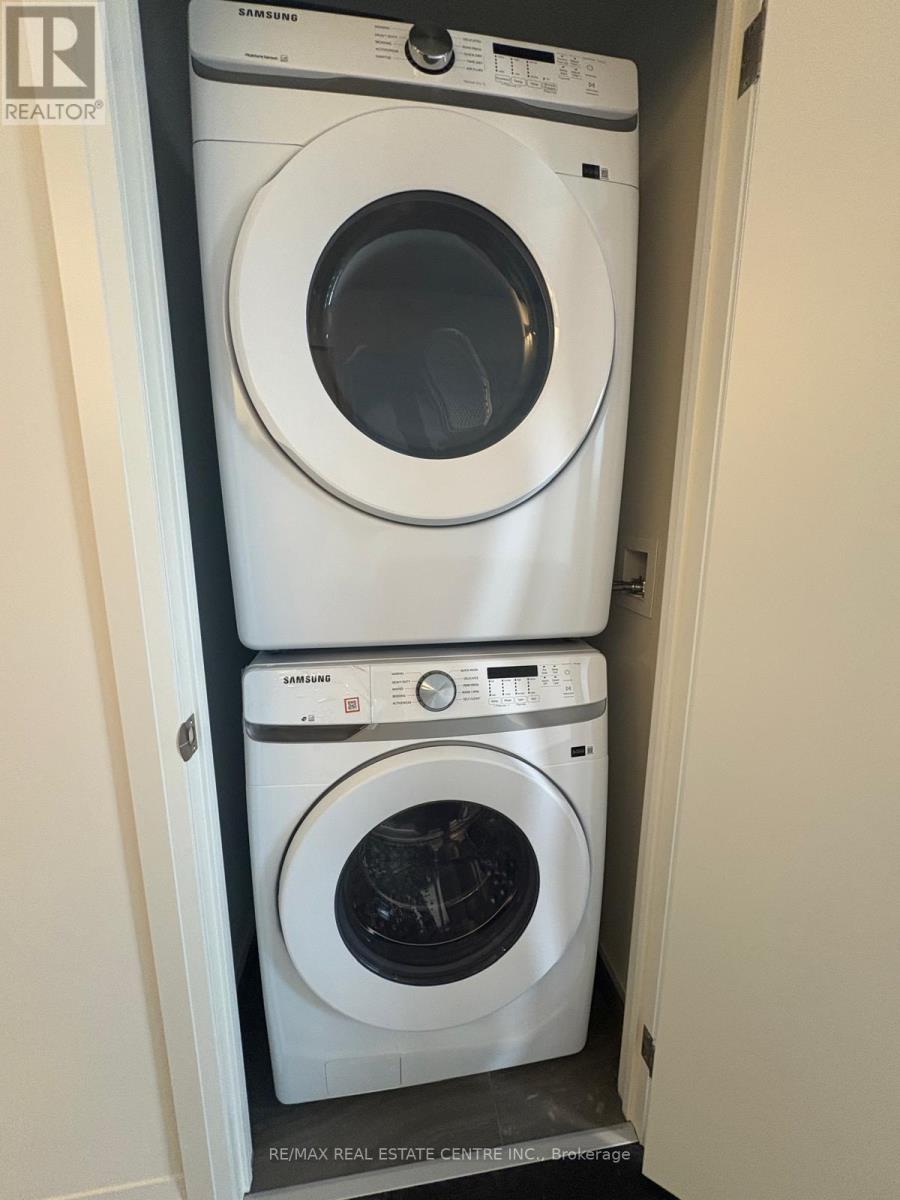 1708 - 4015 The Exchange, Mississauga, Ontario  L5B 1M7 - Photo 11 - W12534780