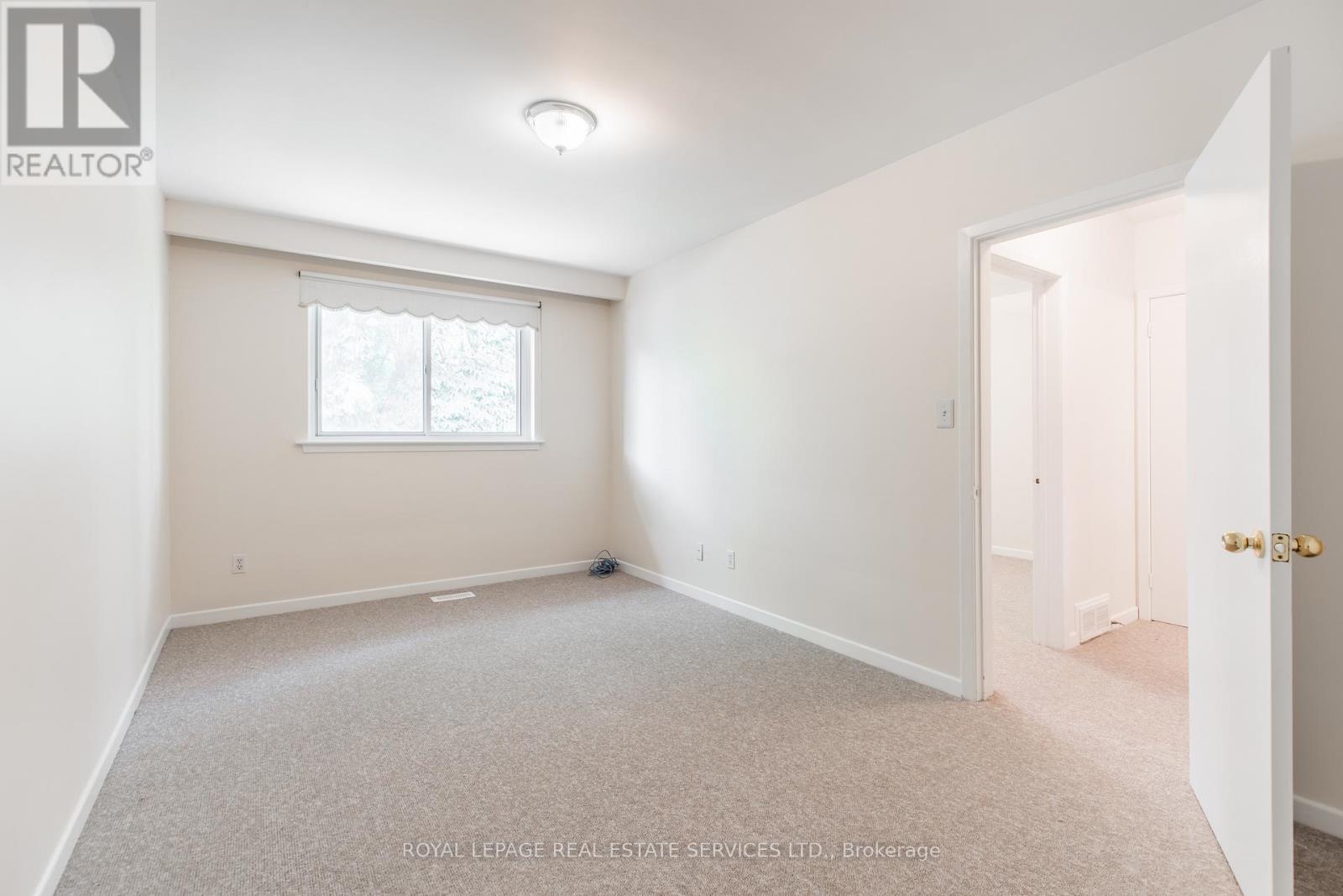 75 Upwood Avenue, Toronto, Ontario  M6L 3A4 - Photo 15 - W12534830