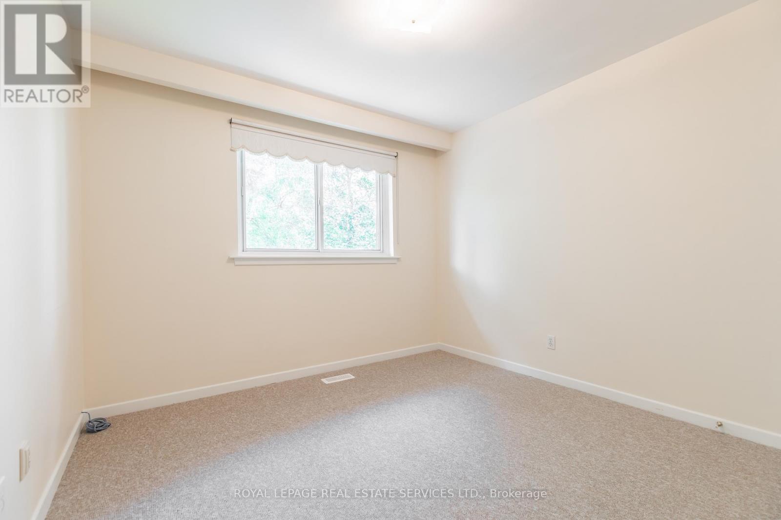 75 Upwood Avenue, Toronto, Ontario  M6L 3A4 - Photo 18 - W12534830