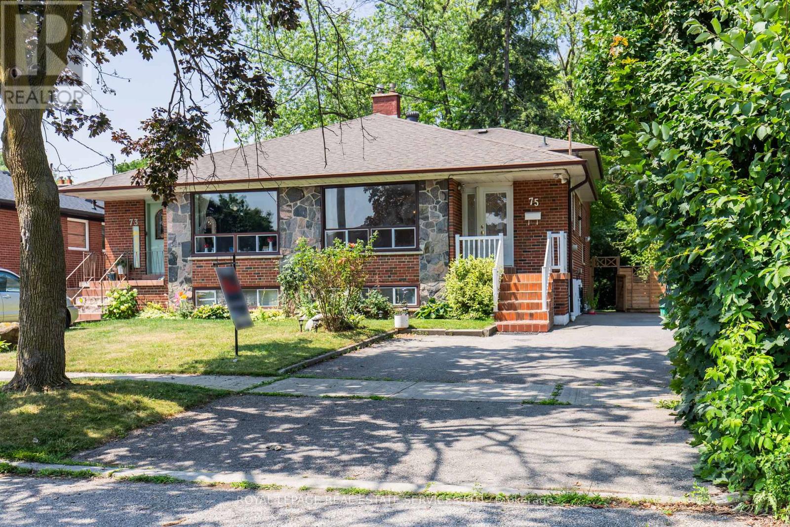 75 Upwood Avenue, Toronto, Ontario  M6L 3A4 - Photo 2 - W12534830