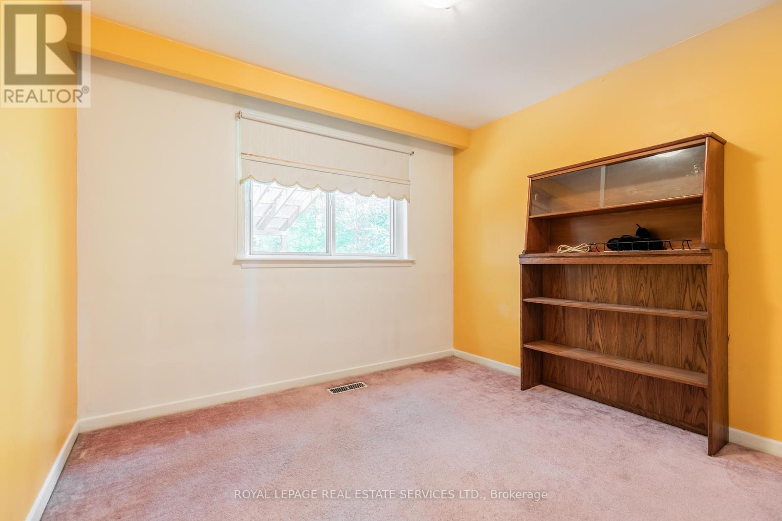 75 Upwood Avenue, Toronto, Ontario  M6L 3A4 - Photo 24 - W12534830