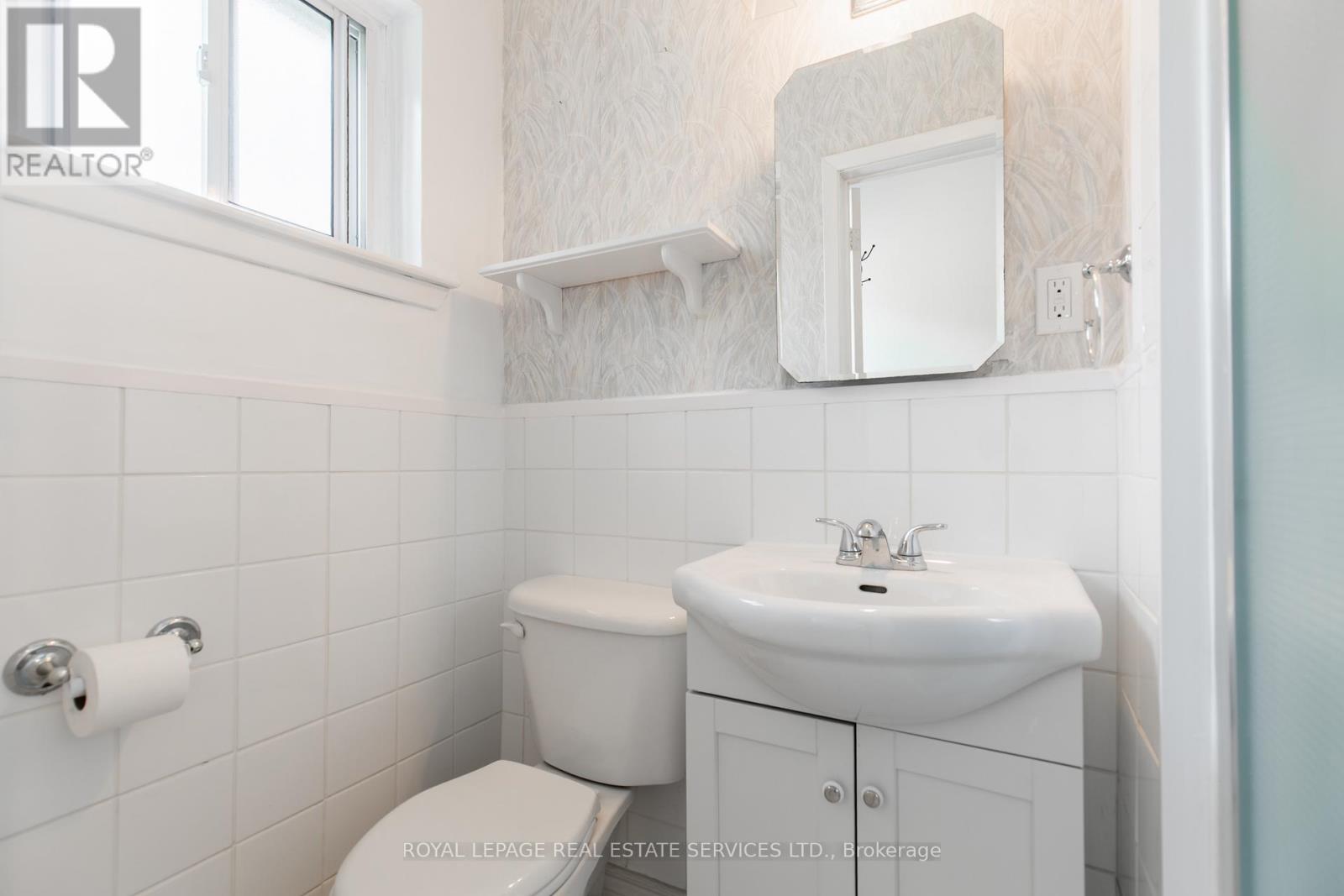 75 Upwood Avenue, Toronto, Ontario  M6L 3A4 - Photo 26 - W12534830