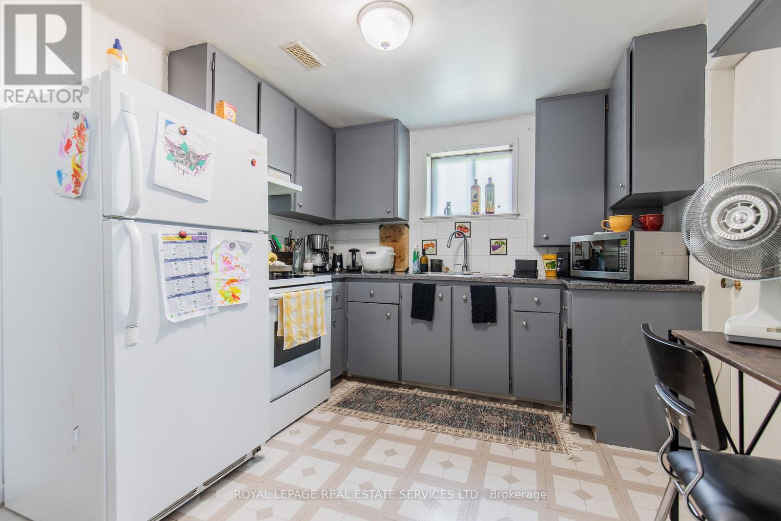 75 Upwood Avenue, Toronto, Ontario  M6L 3A4 - Photo 31 - W12534830