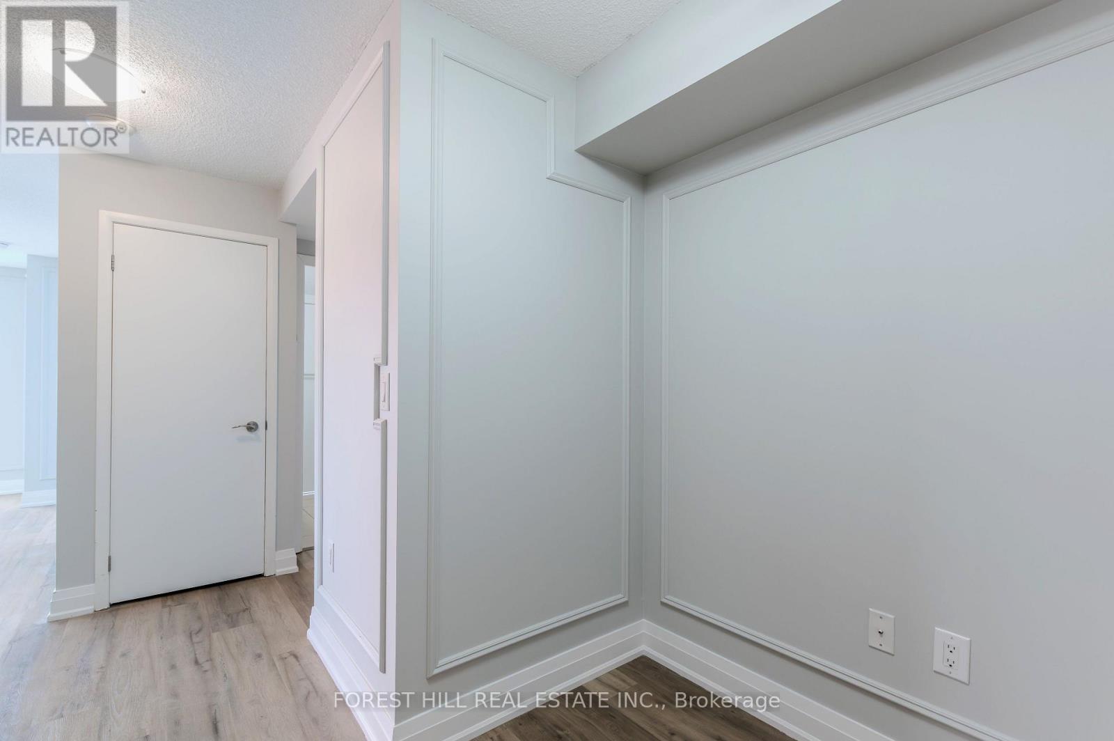 734 - 830 Lawrence Avenue W, Toronto, Ontario  M6A 0A2 - Photo 11 - W12534832