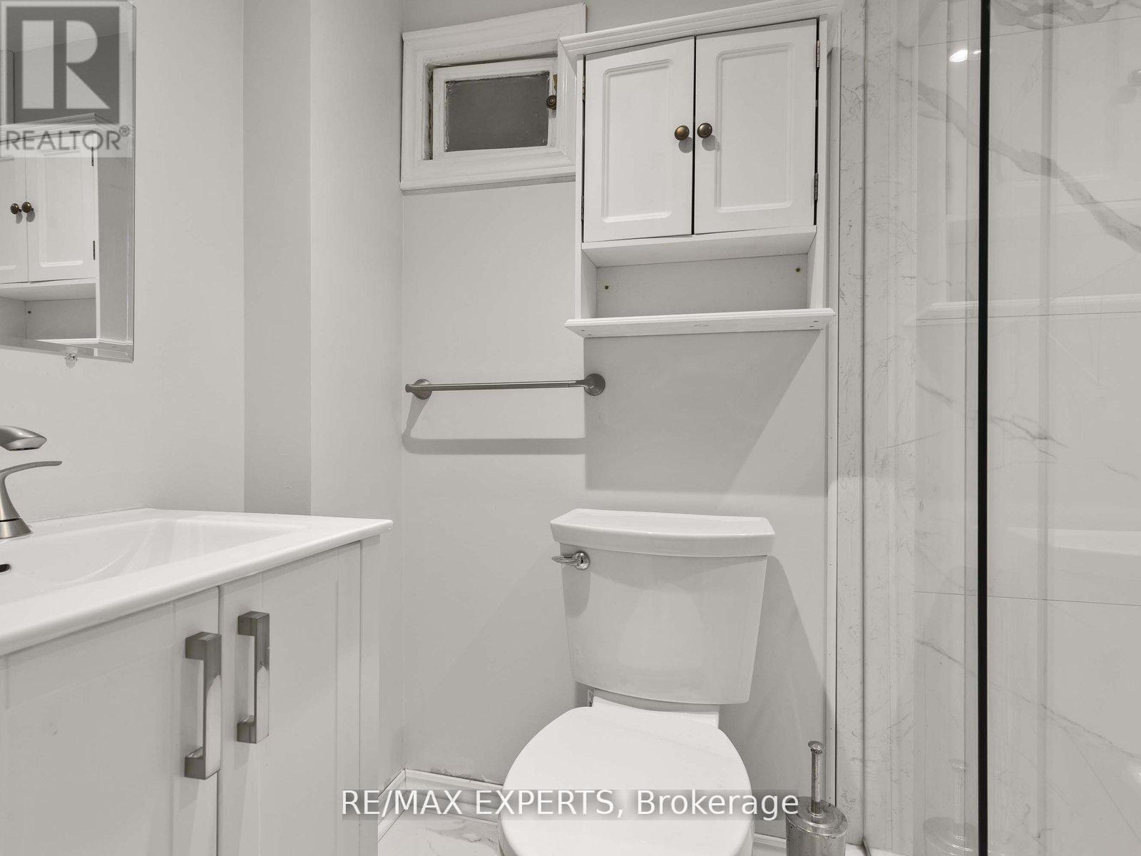 1001 Castlefield Avenue, Toronto, Ontario  M6B 1E4 - Photo 15 - W12534886