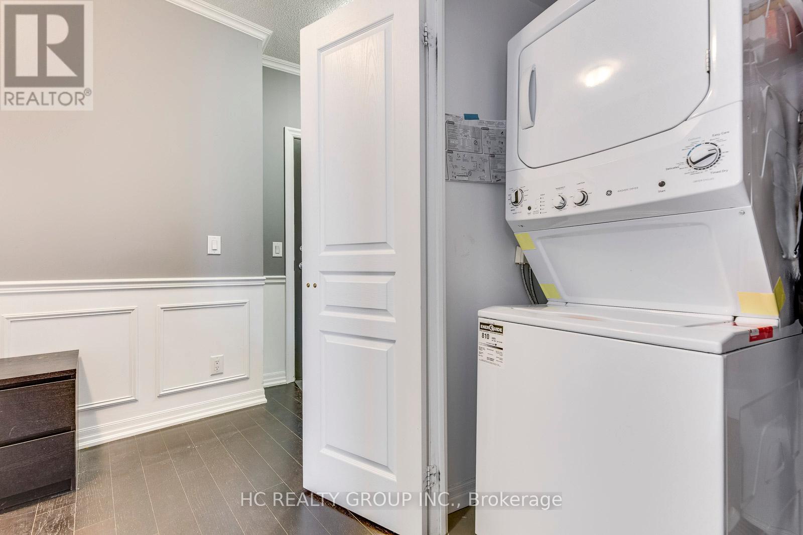 1804 - 223 Webb Drive, Mississauga, Ontario  L5B 0E8 - Photo 18 - W12534904