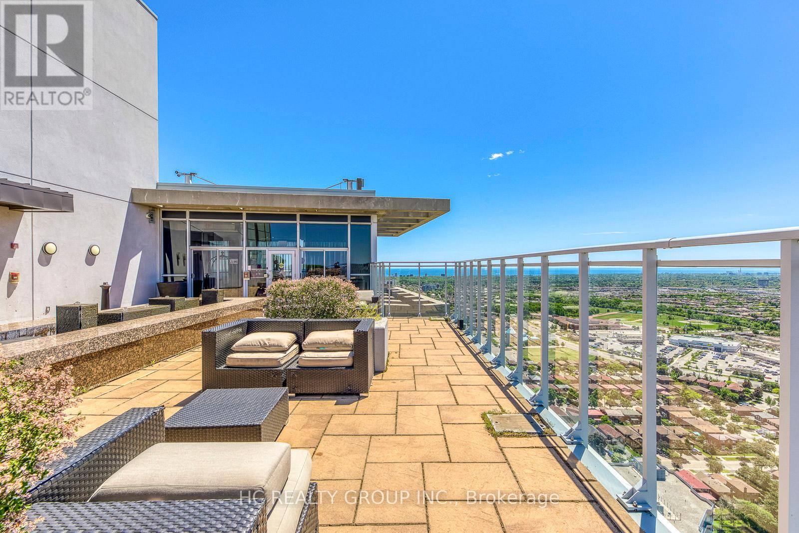 1804 - 223 Webb Drive, Mississauga, Ontario  L5B 0E8 - Photo 30 - W12534904