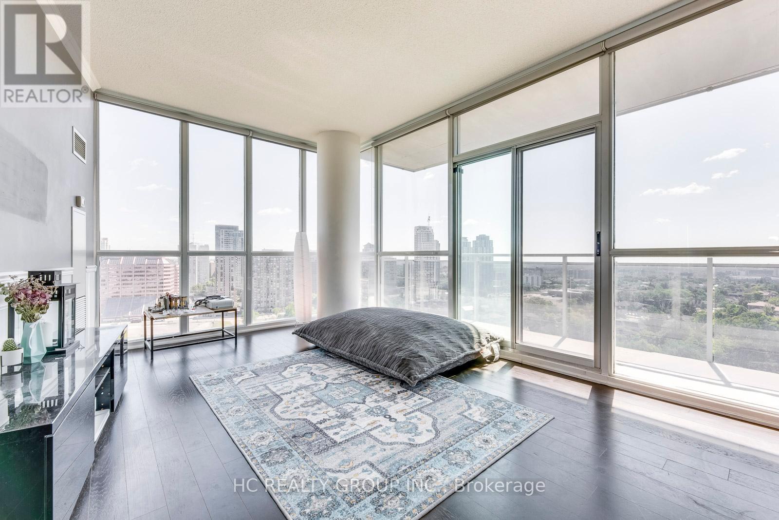 1804 - 223 Webb Drive, Mississauga, Ontario  L5B 0E8 - Photo 7 - W12534904