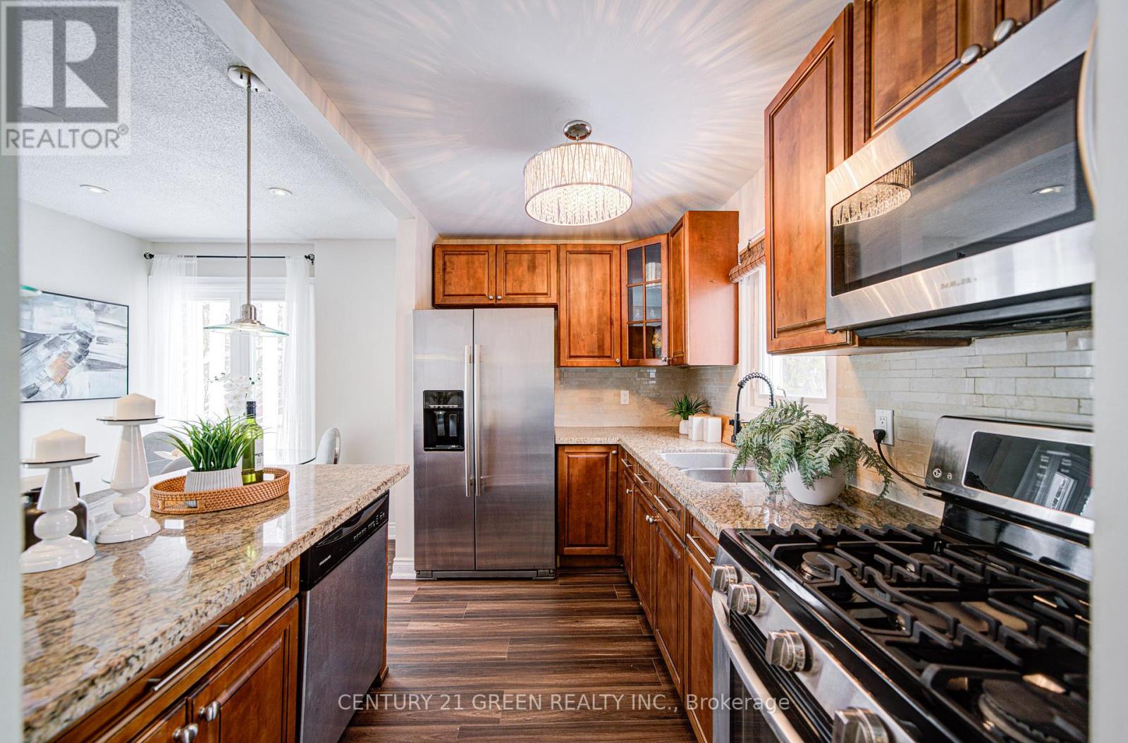 1 Greenarrow Court, Brampton, Ontario  L6S 2K1 - Photo 10 - W12534910