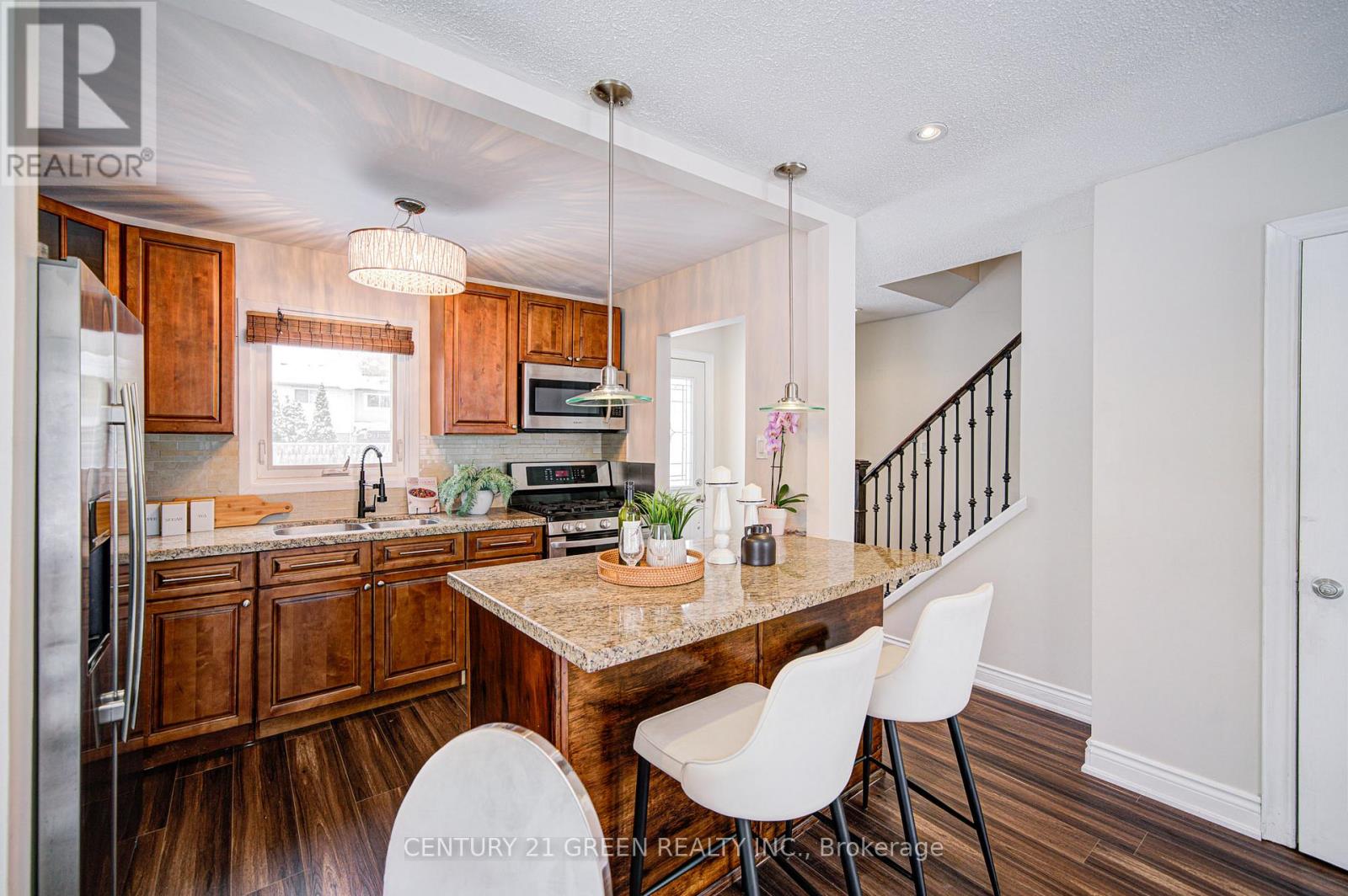 1 Greenarrow Court, Brampton, Ontario  L6S 2K1 - Photo 11 - W12534910