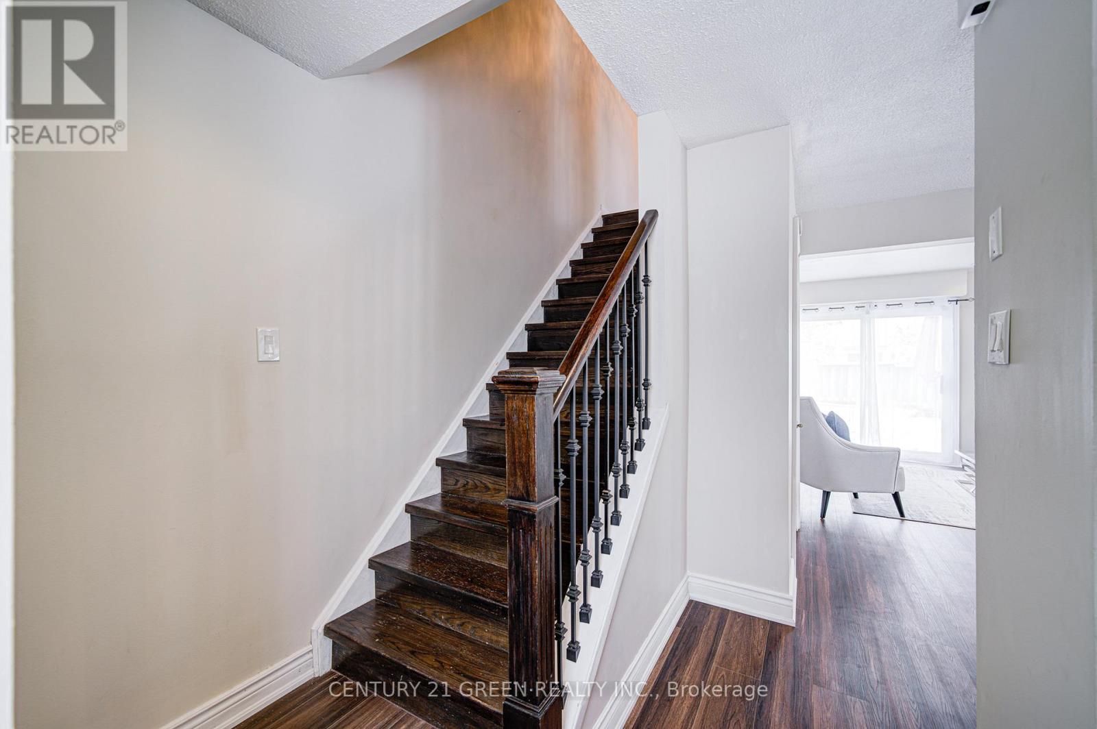 1 Greenarrow Court, Brampton, Ontario  L6S 2K1 - Photo 18 - W12534910