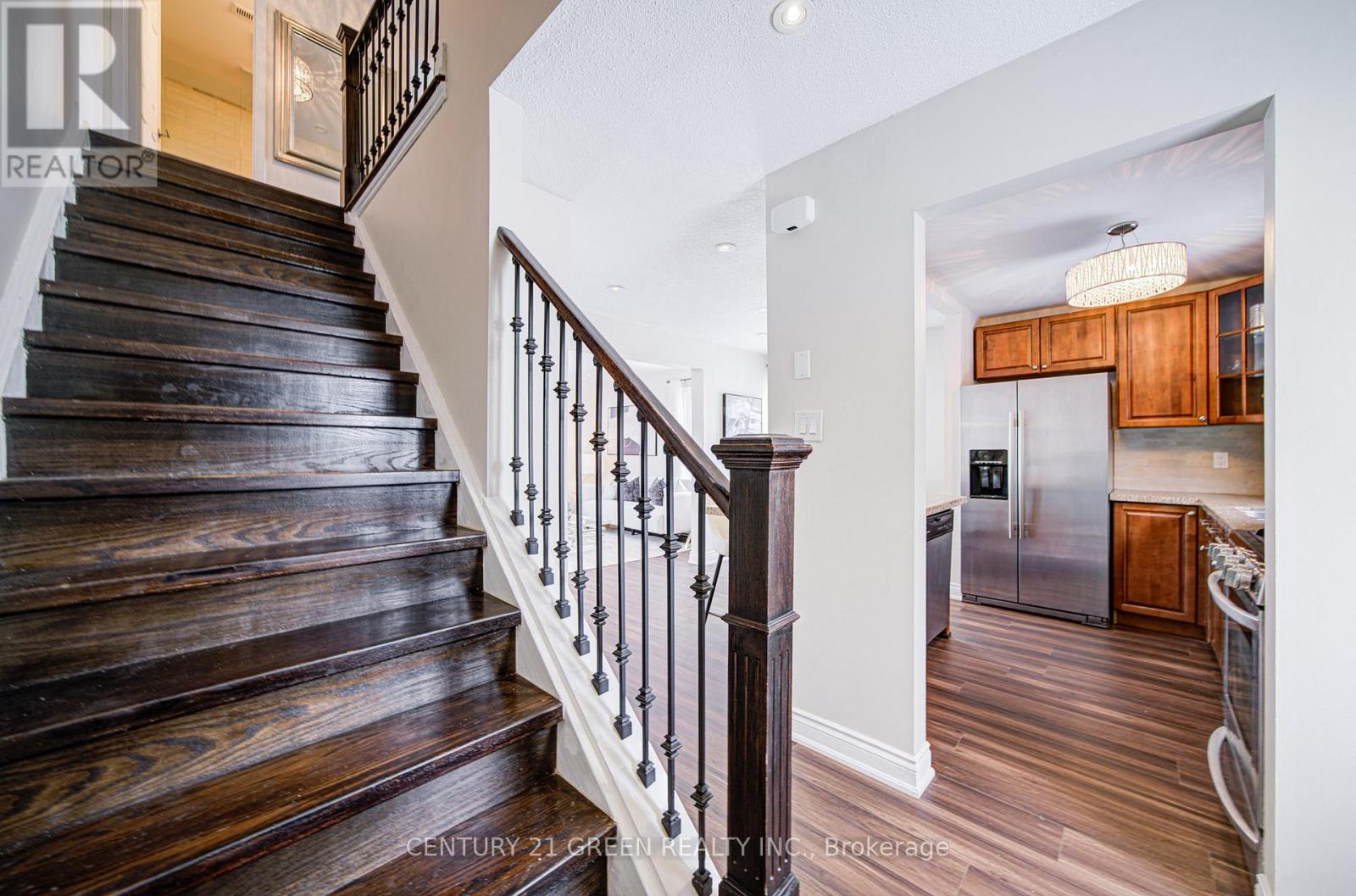 1 Greenarrow Court, Brampton, Ontario  L6S 2K1 - Photo 24 - W12534910