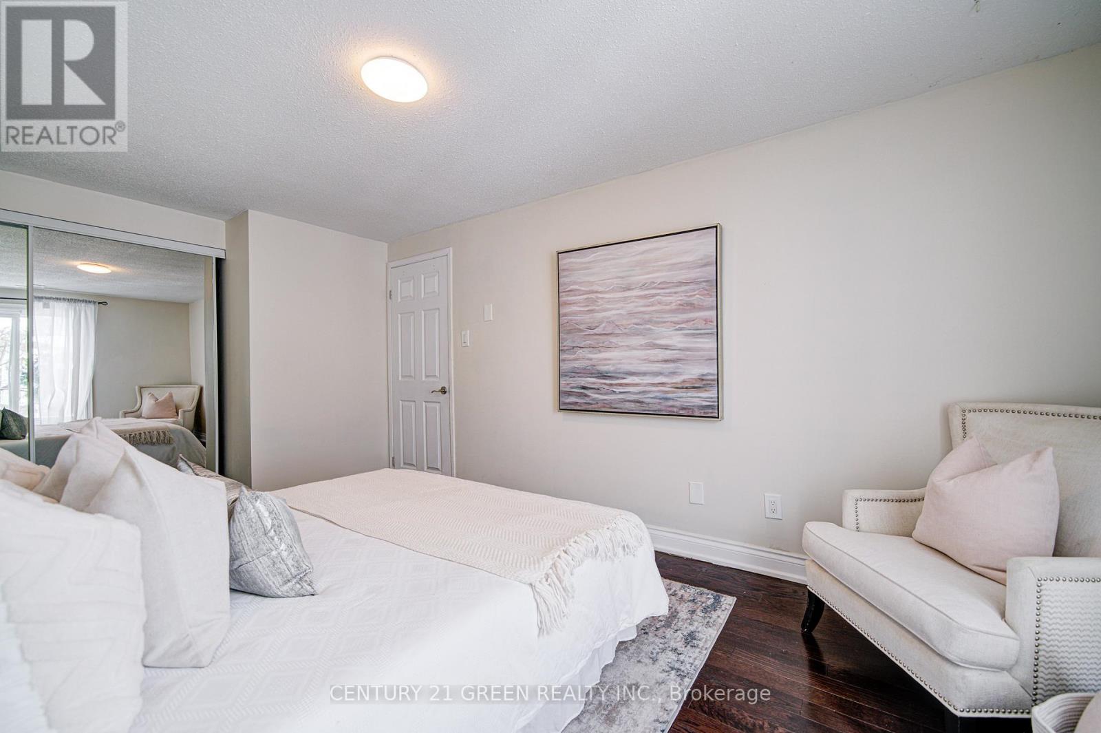 1 Greenarrow Court, Brampton, Ontario  L6S 2K1 - Photo 30 - W12534910