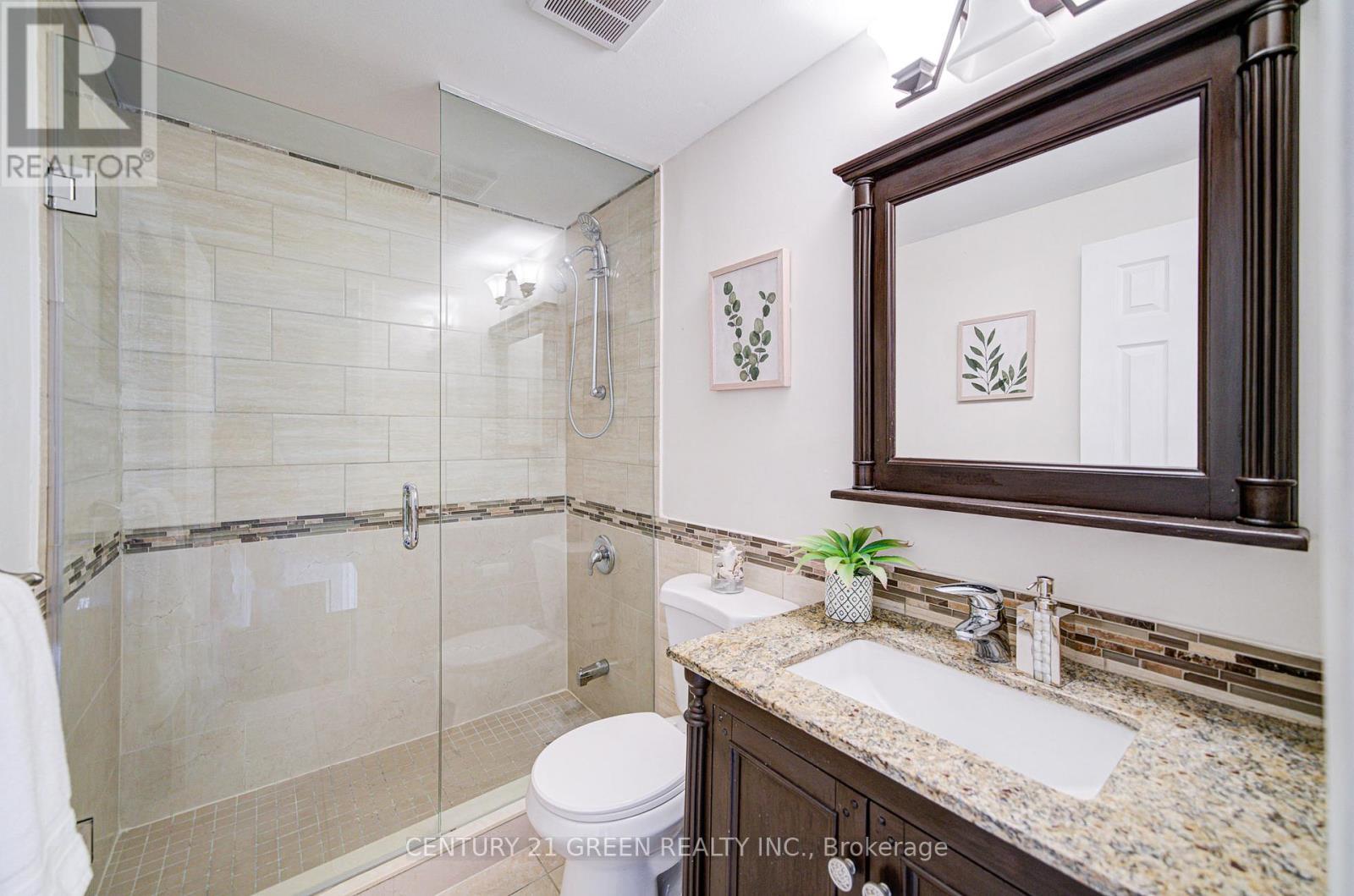 1 Greenarrow Court, Brampton, Ontario  L6S 2K1 - Photo 38 - W12534910