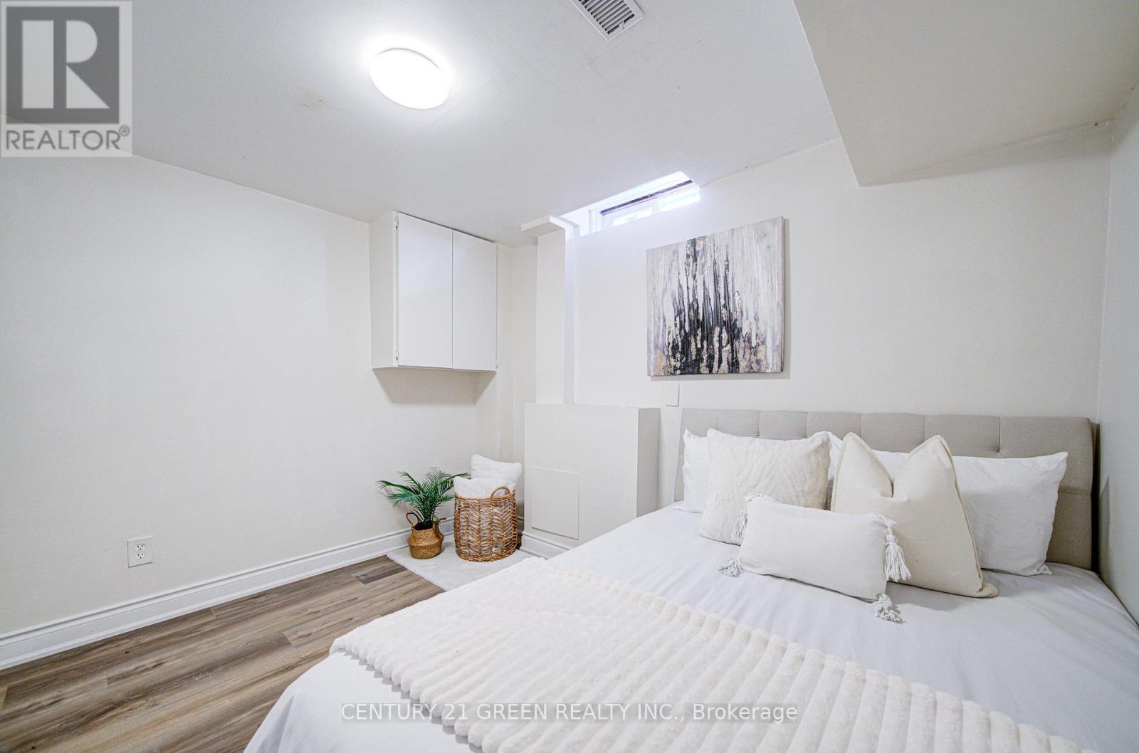 1 Greenarrow Court, Brampton, Ontario  L6S 2K1 - Photo 47 - W12534910